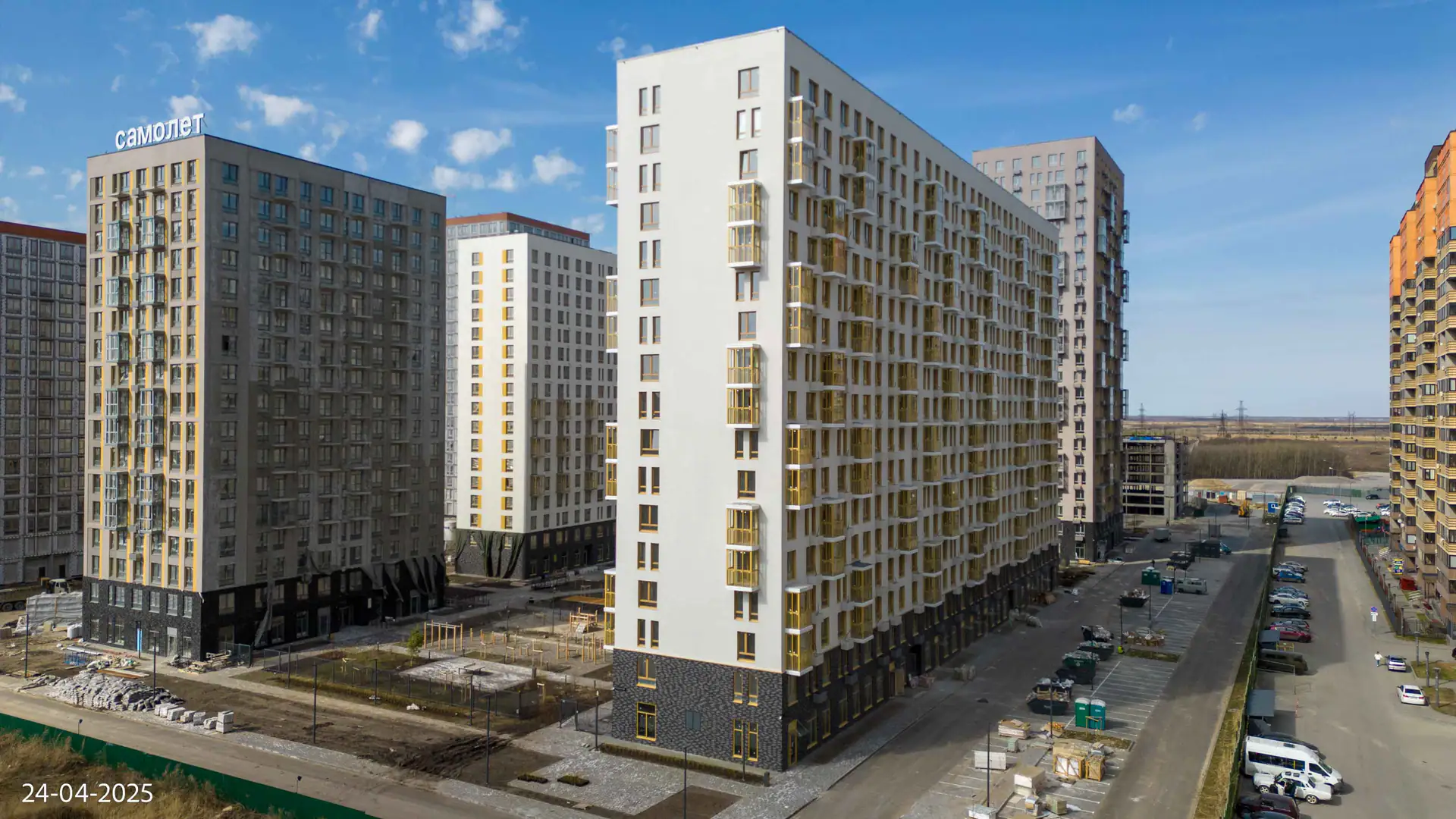 апрель, 2025