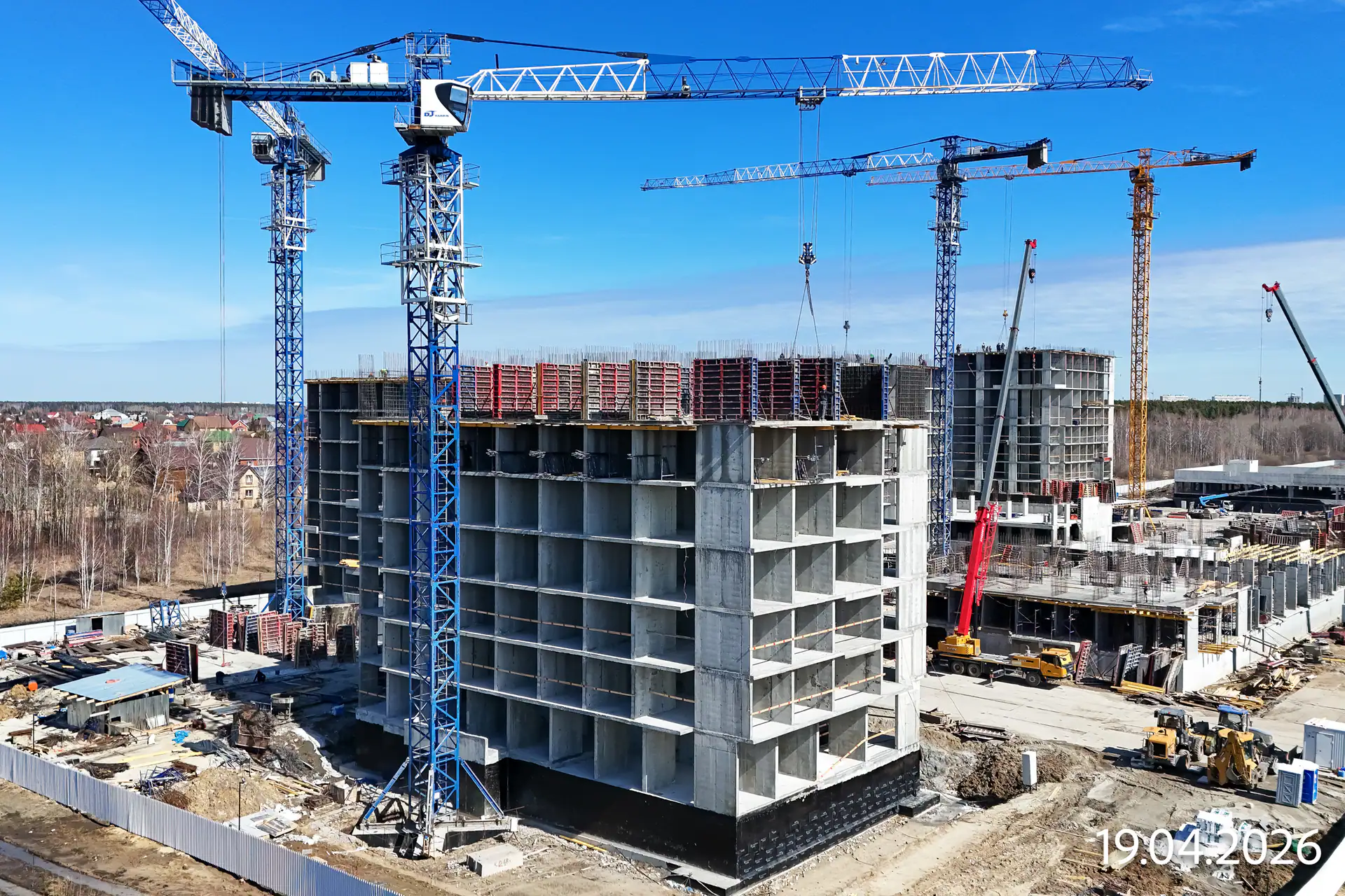 апрель, 2026