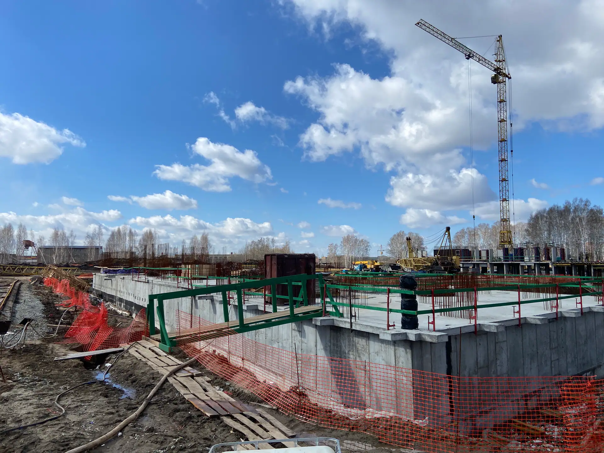 апрель, 2026