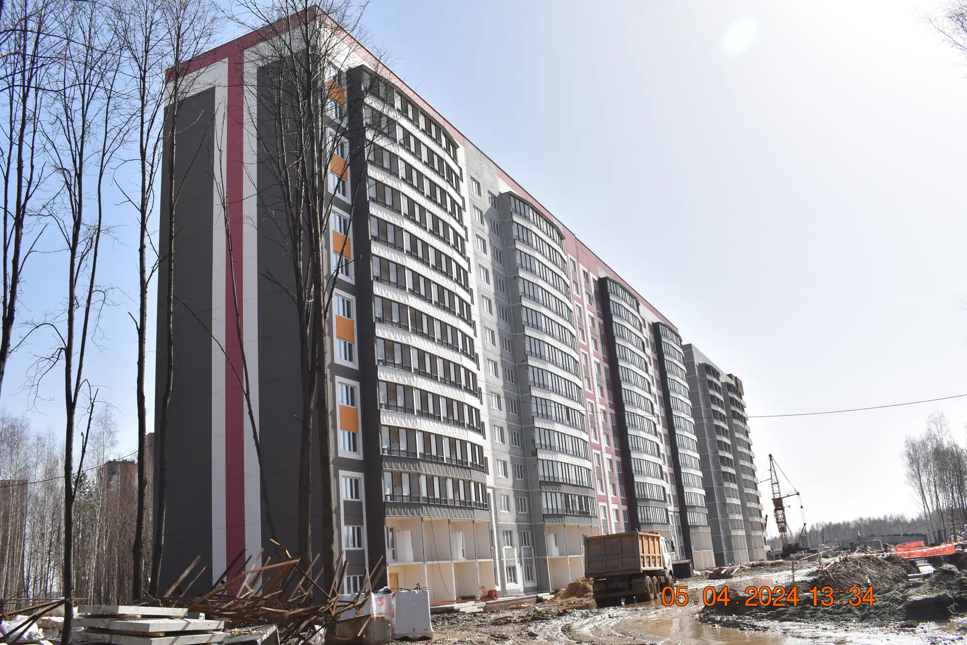 апрель, 2024