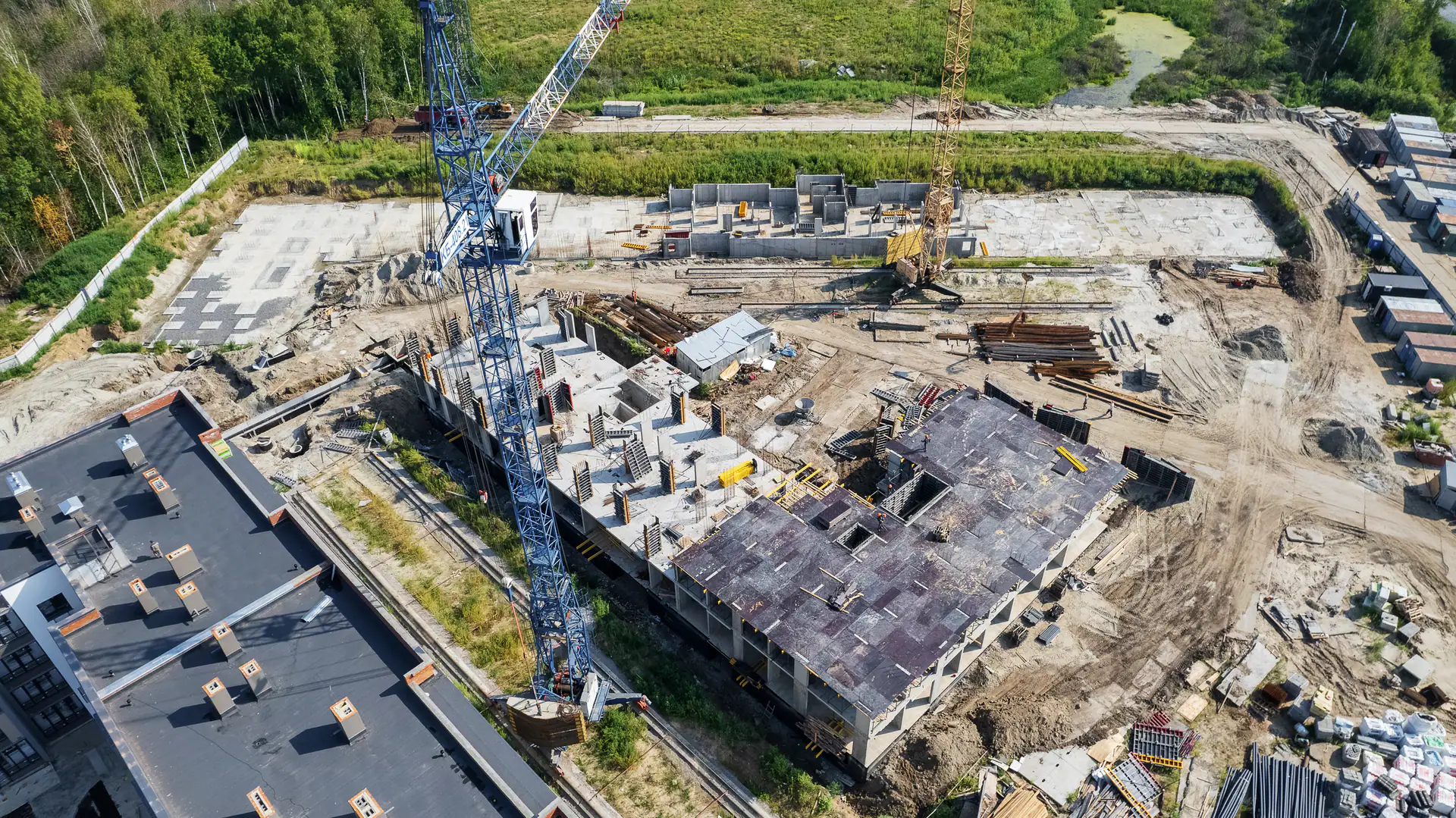 август, 2023