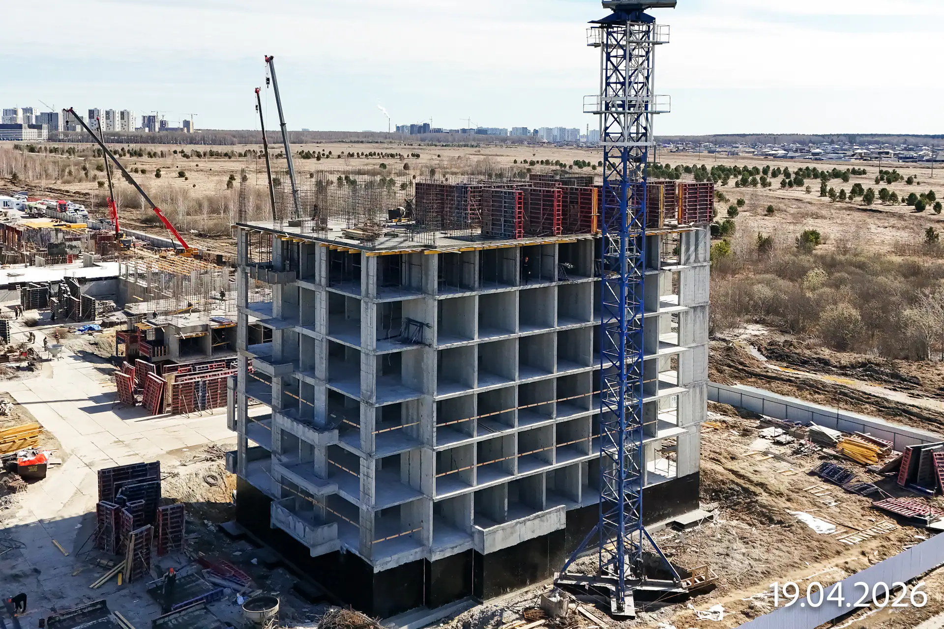 апрель, 2026
