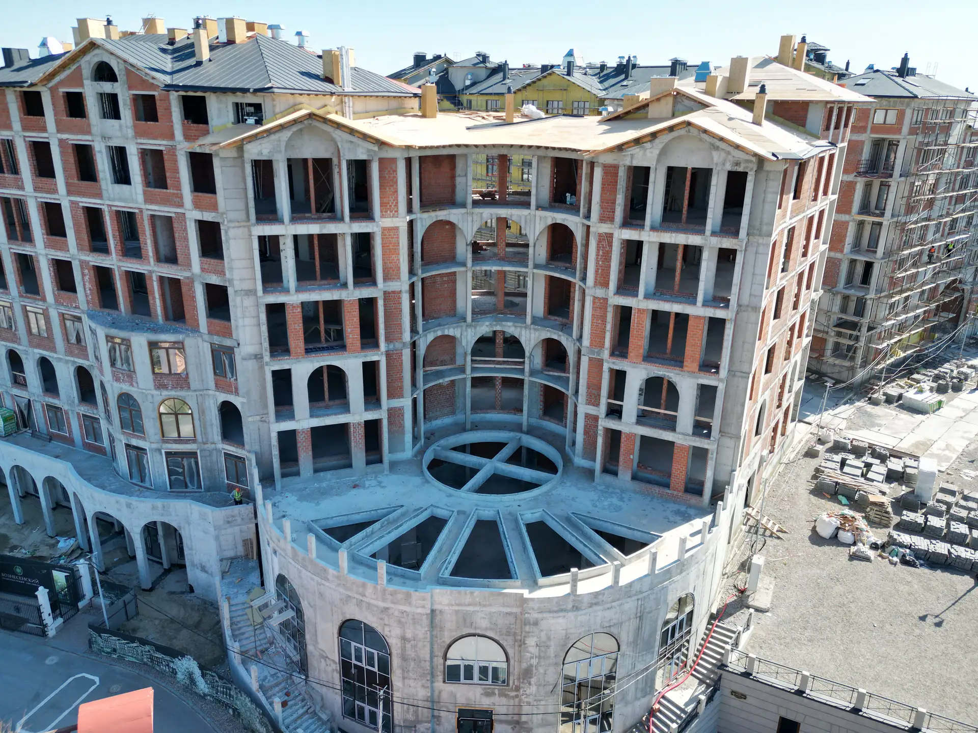 апрель, 2026