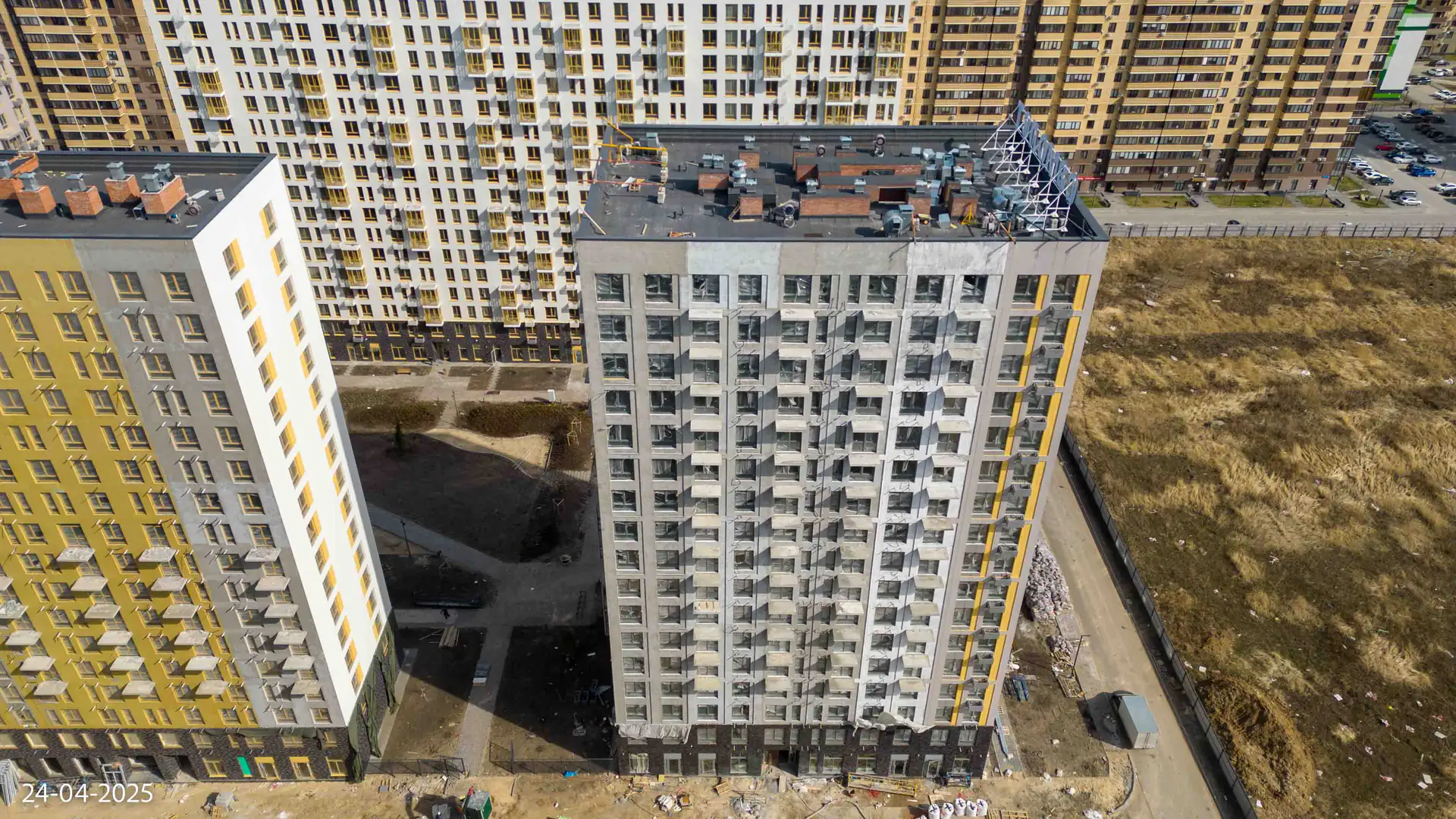 апрель, 2025