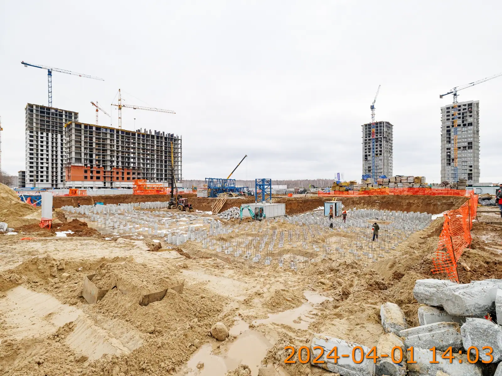 апрель, 2024