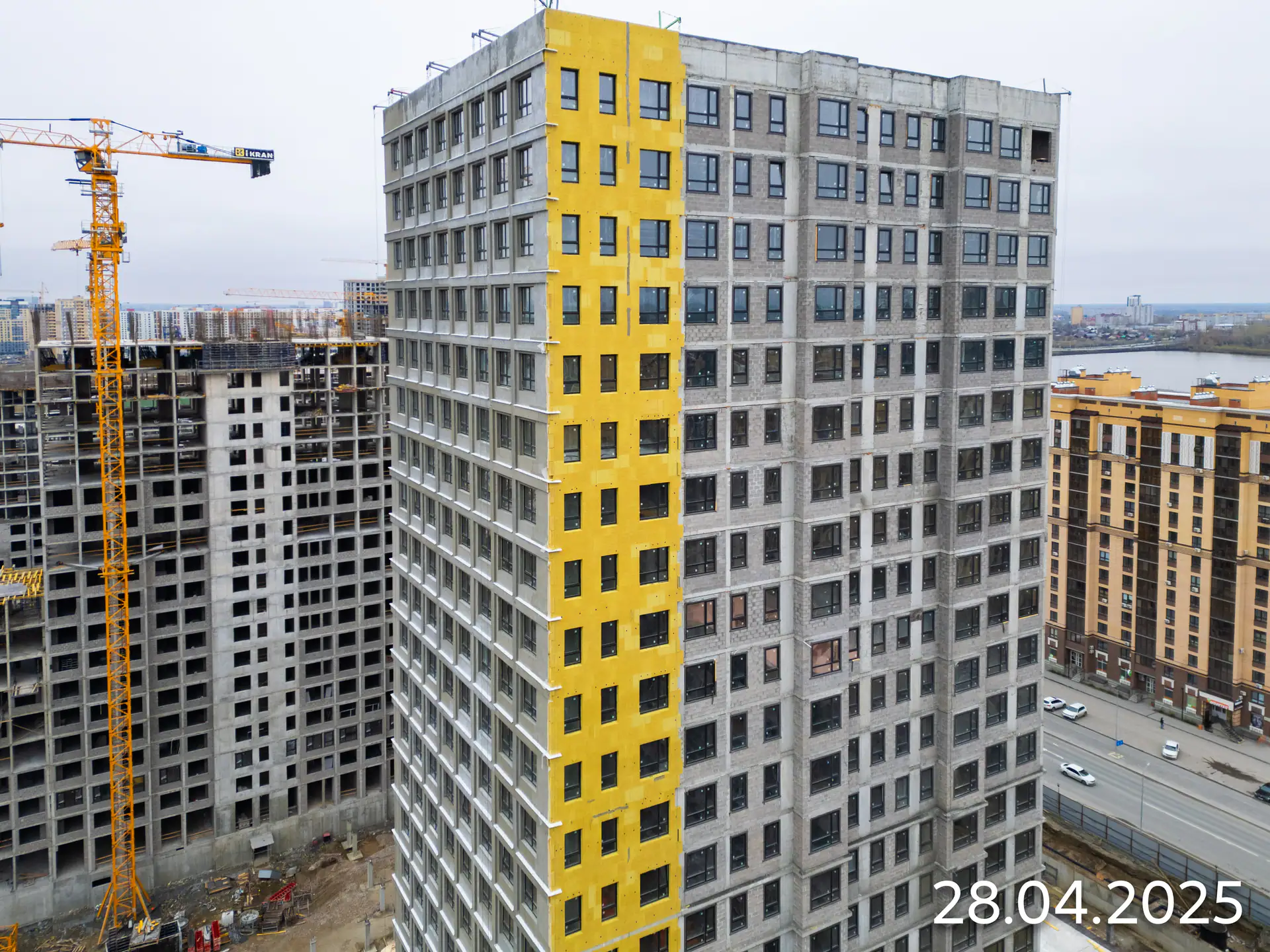 апрель, 2025