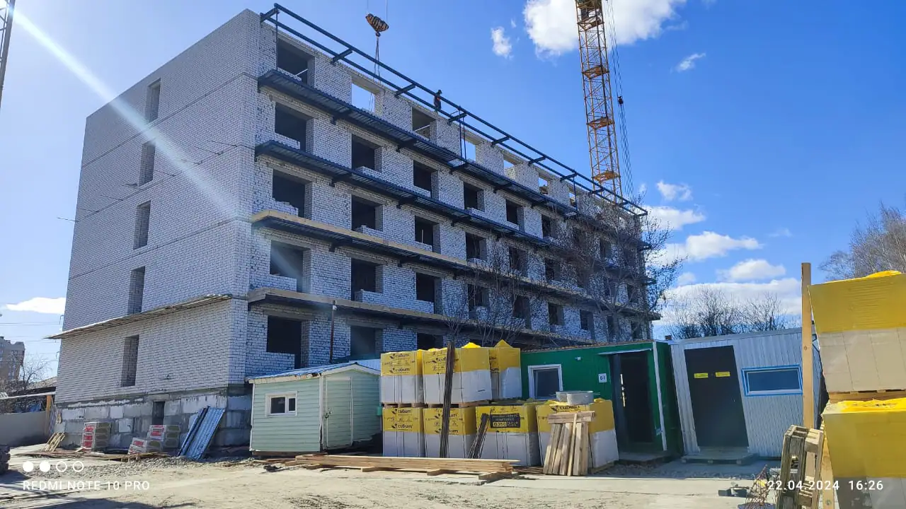 апрель, 2024