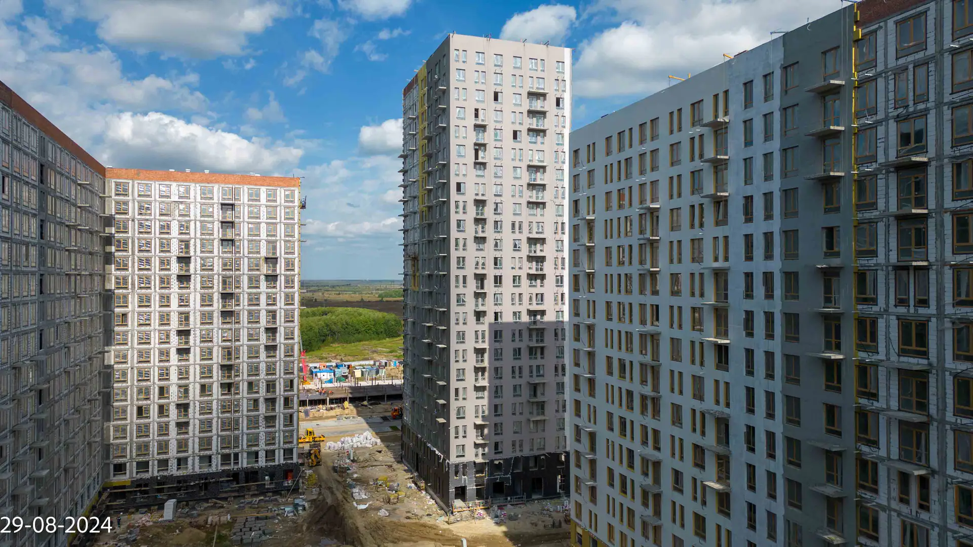 август, 2024