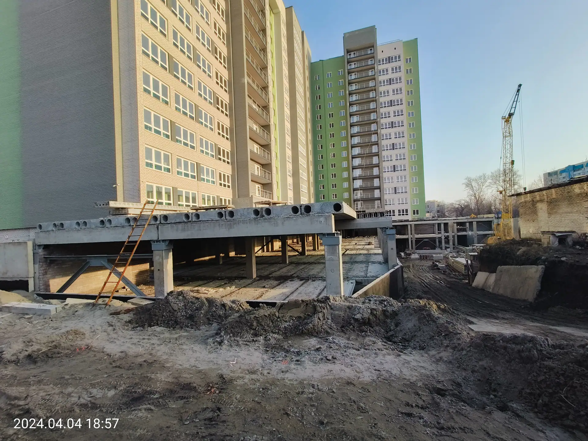 апрель, 2024