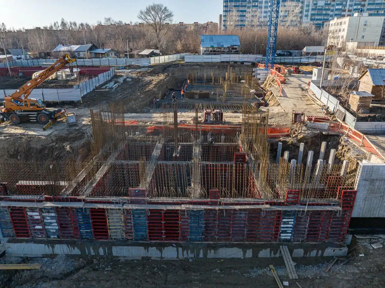 апрель, 2024