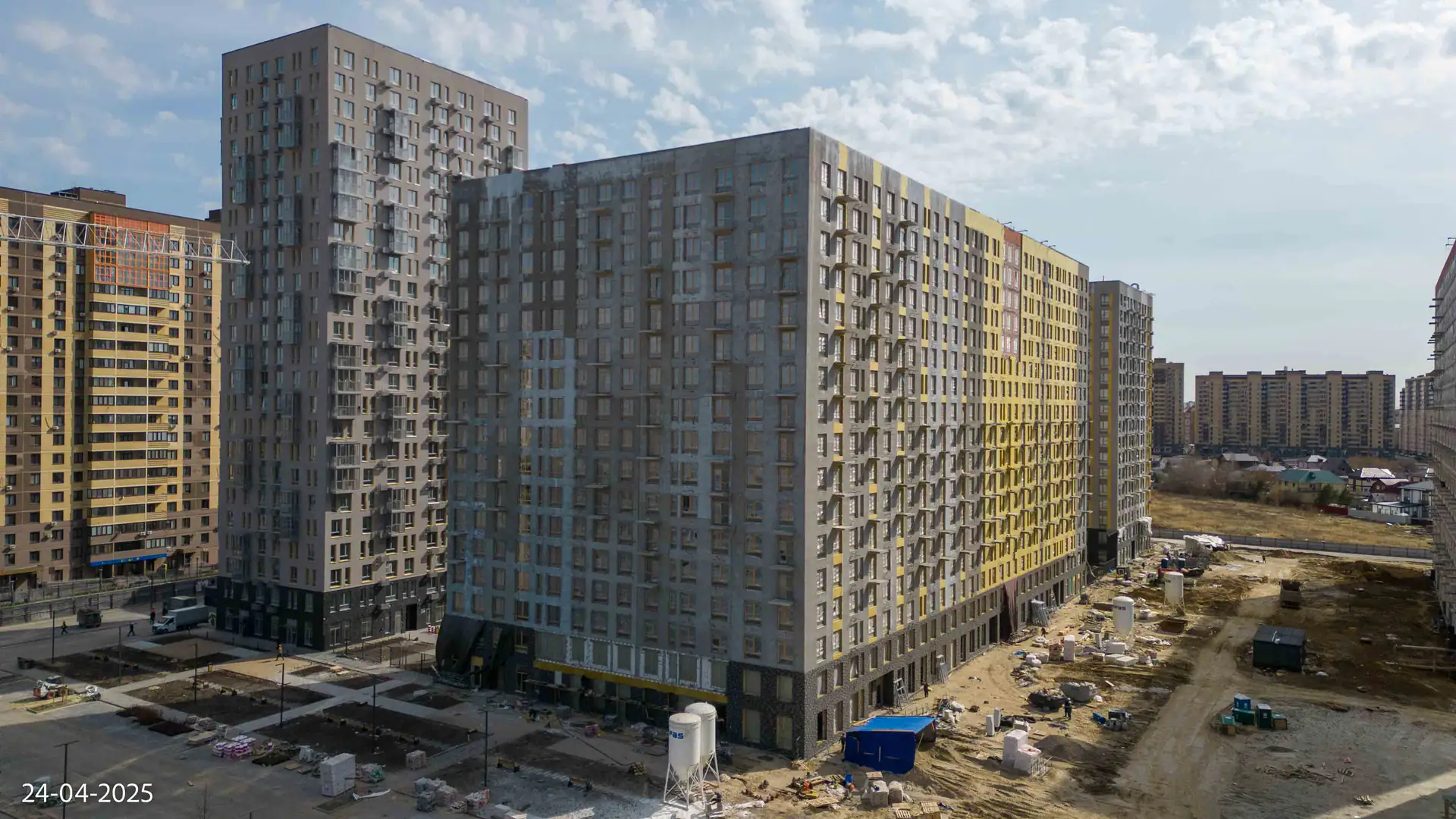 апрель, 2025