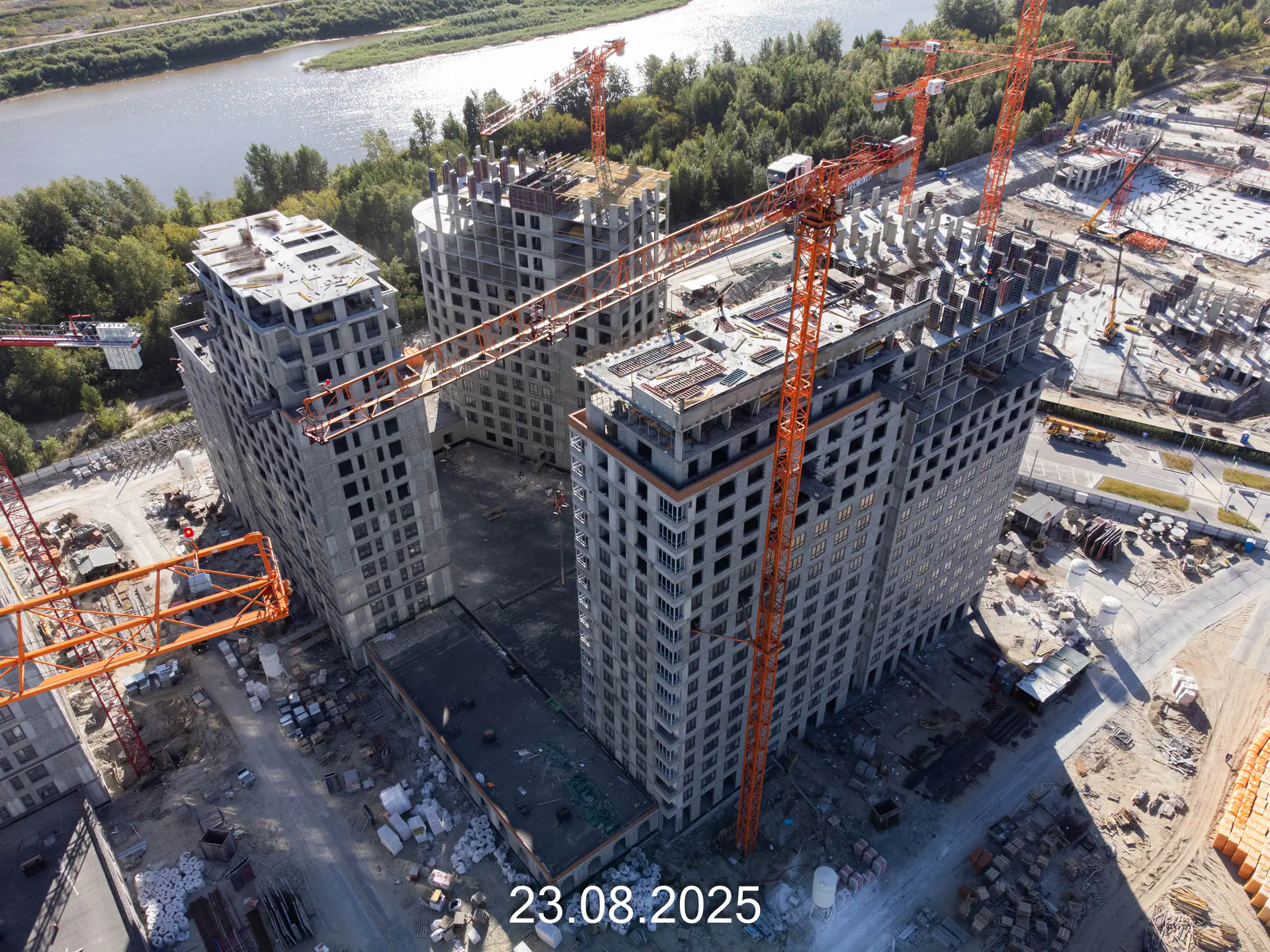 август, 2025