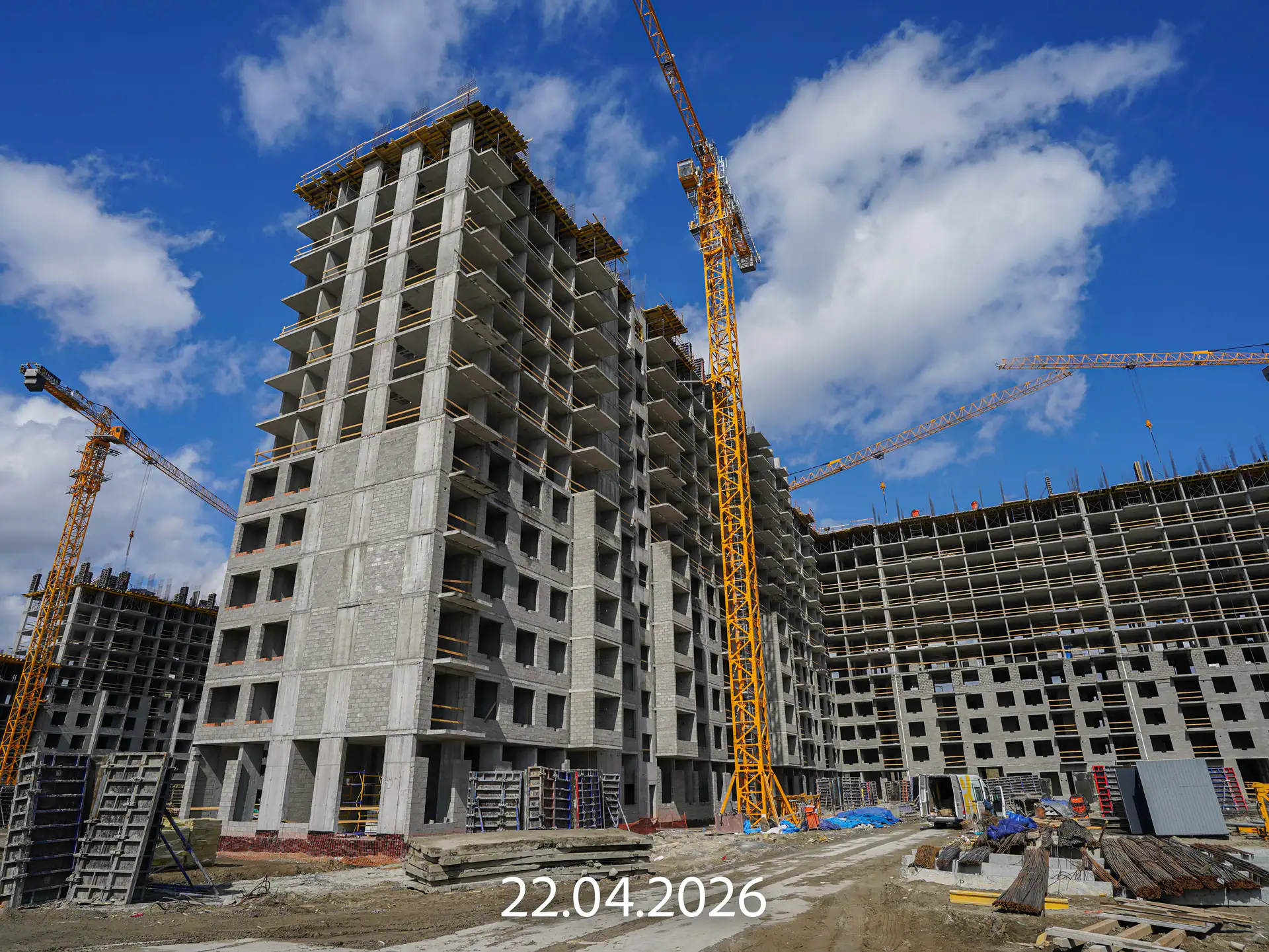 апрель, 2026