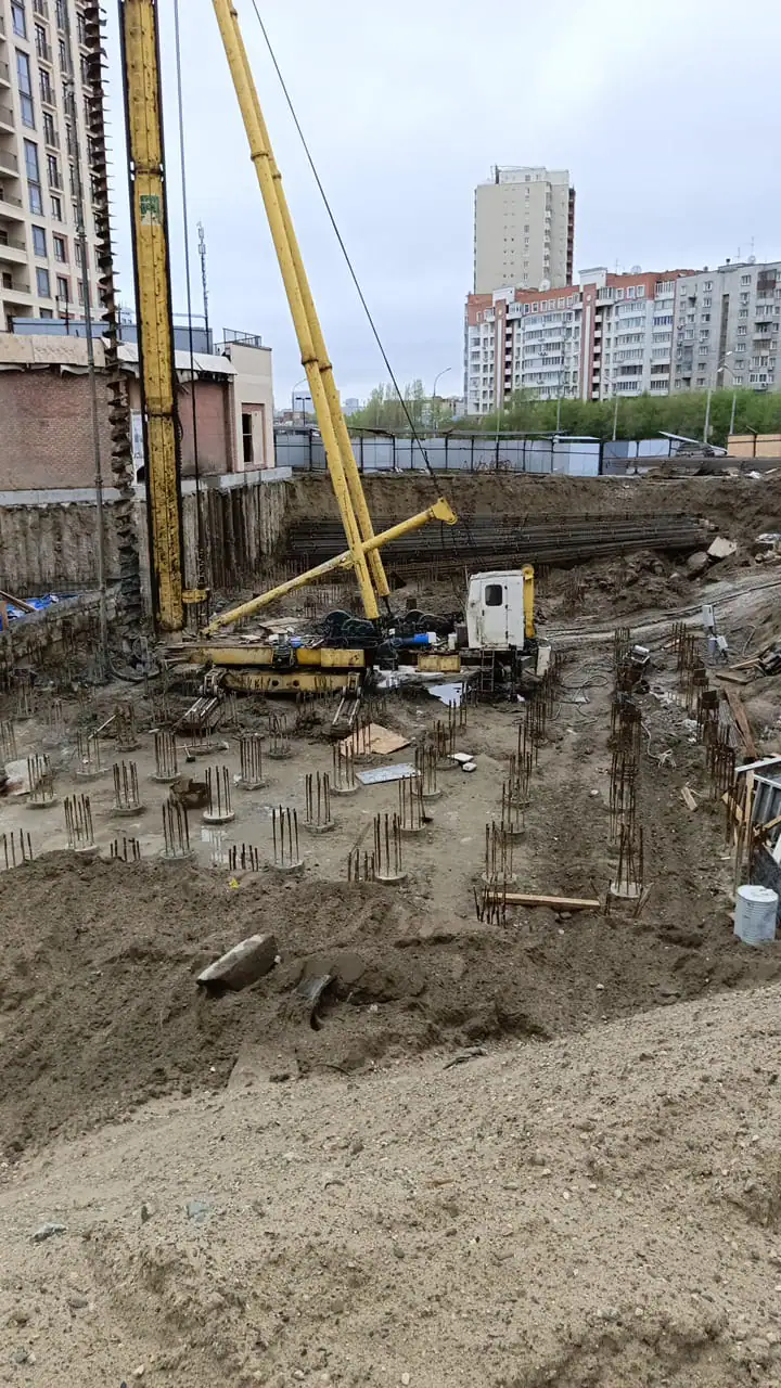 май, 2024