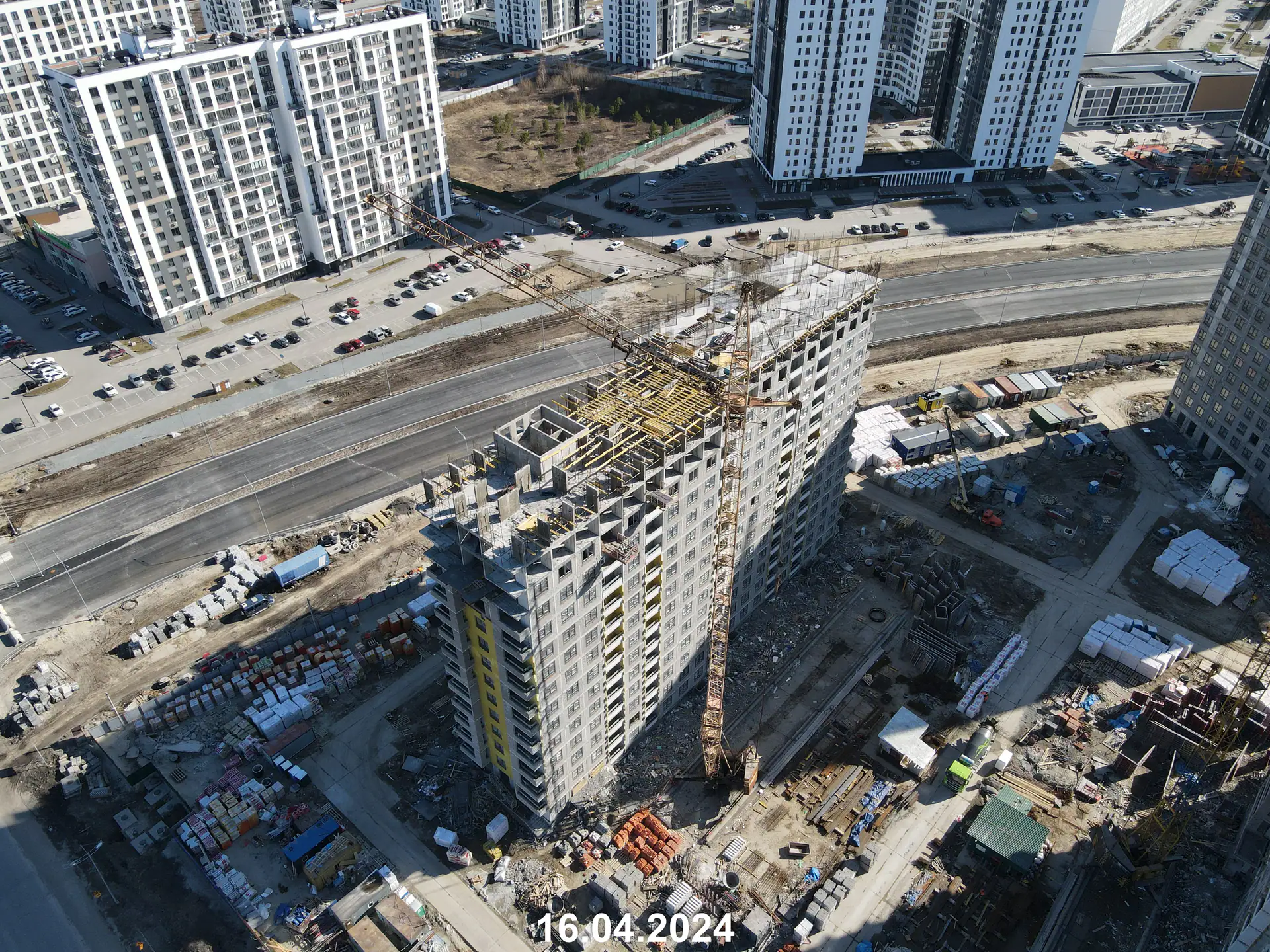 апрель, 2024