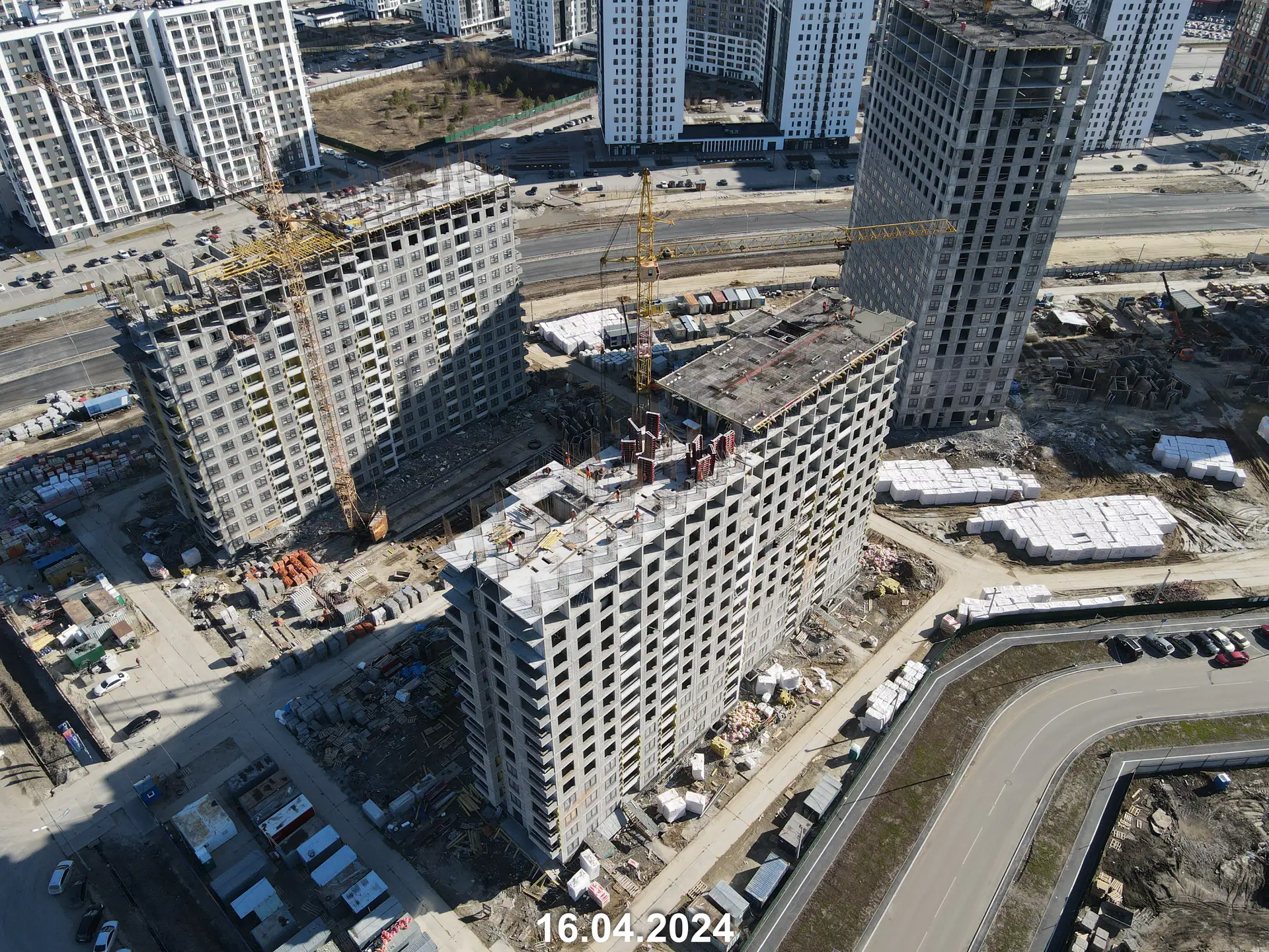 апрель, 2024