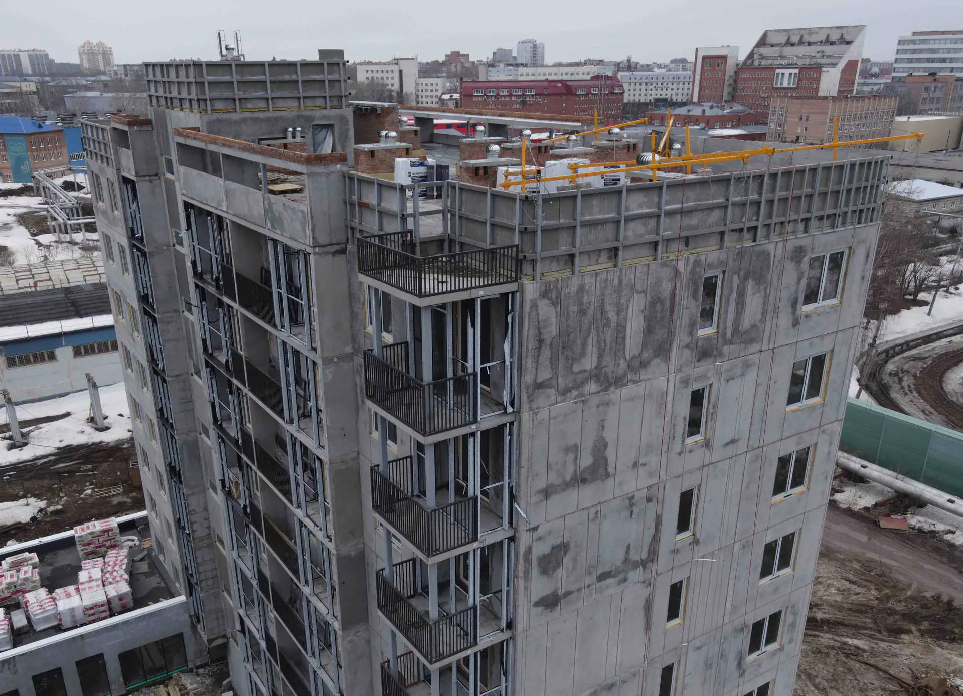 апрель, 2024