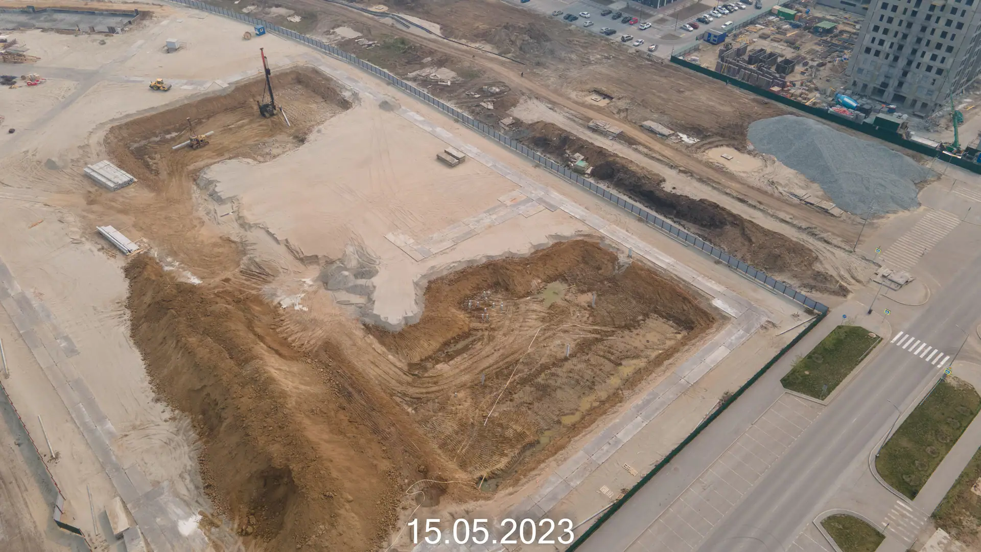 май, 2023
