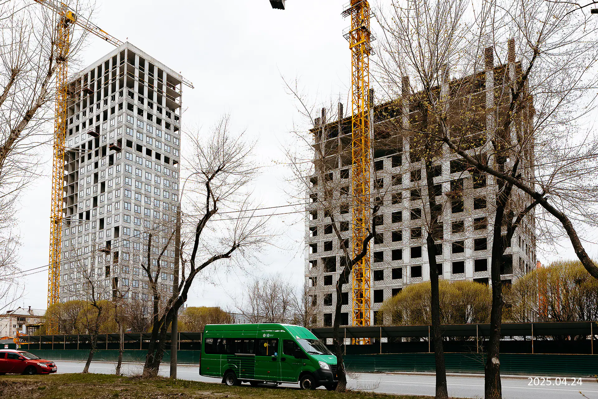 апрель, 2025