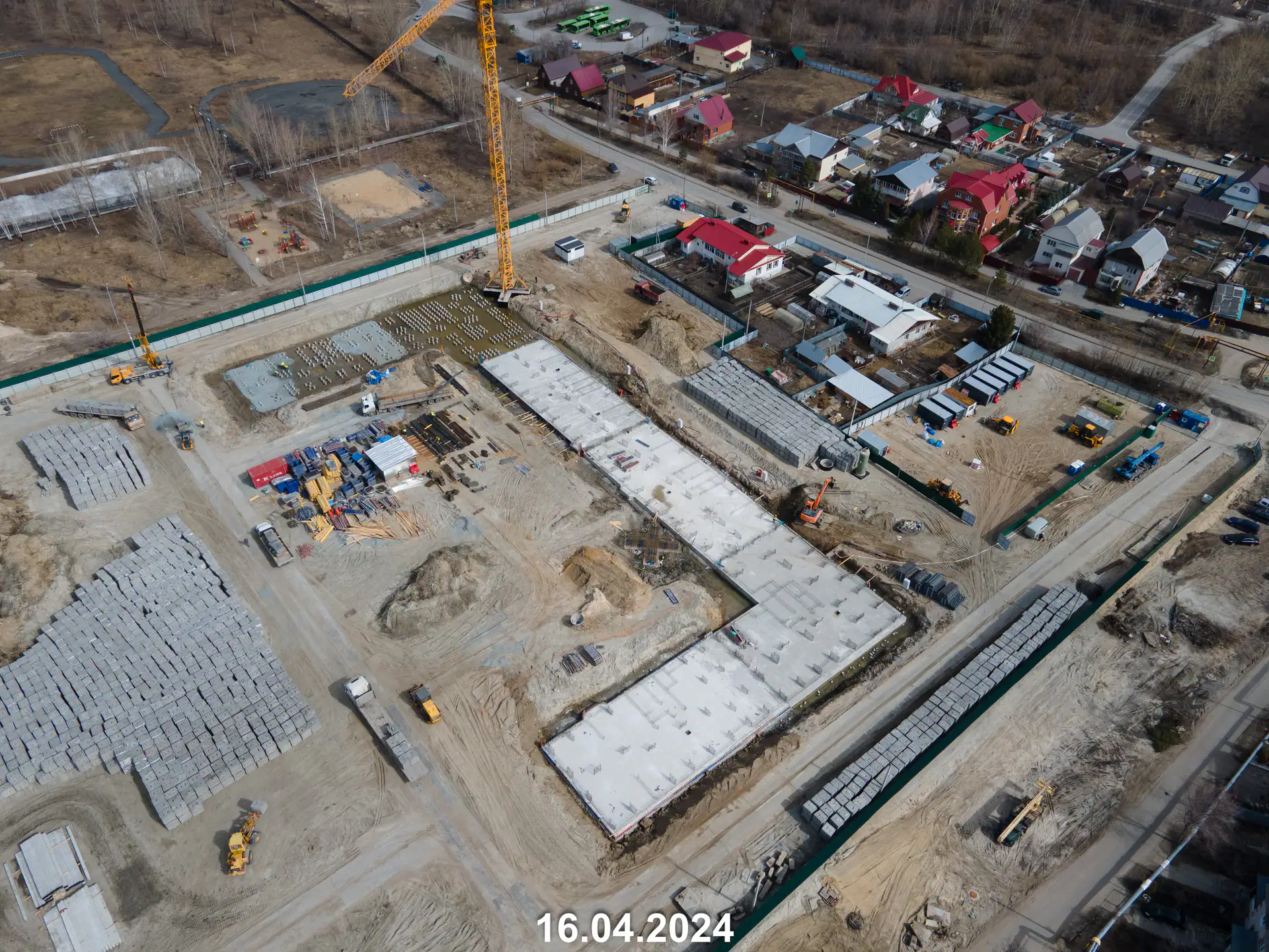 апрель, 2024