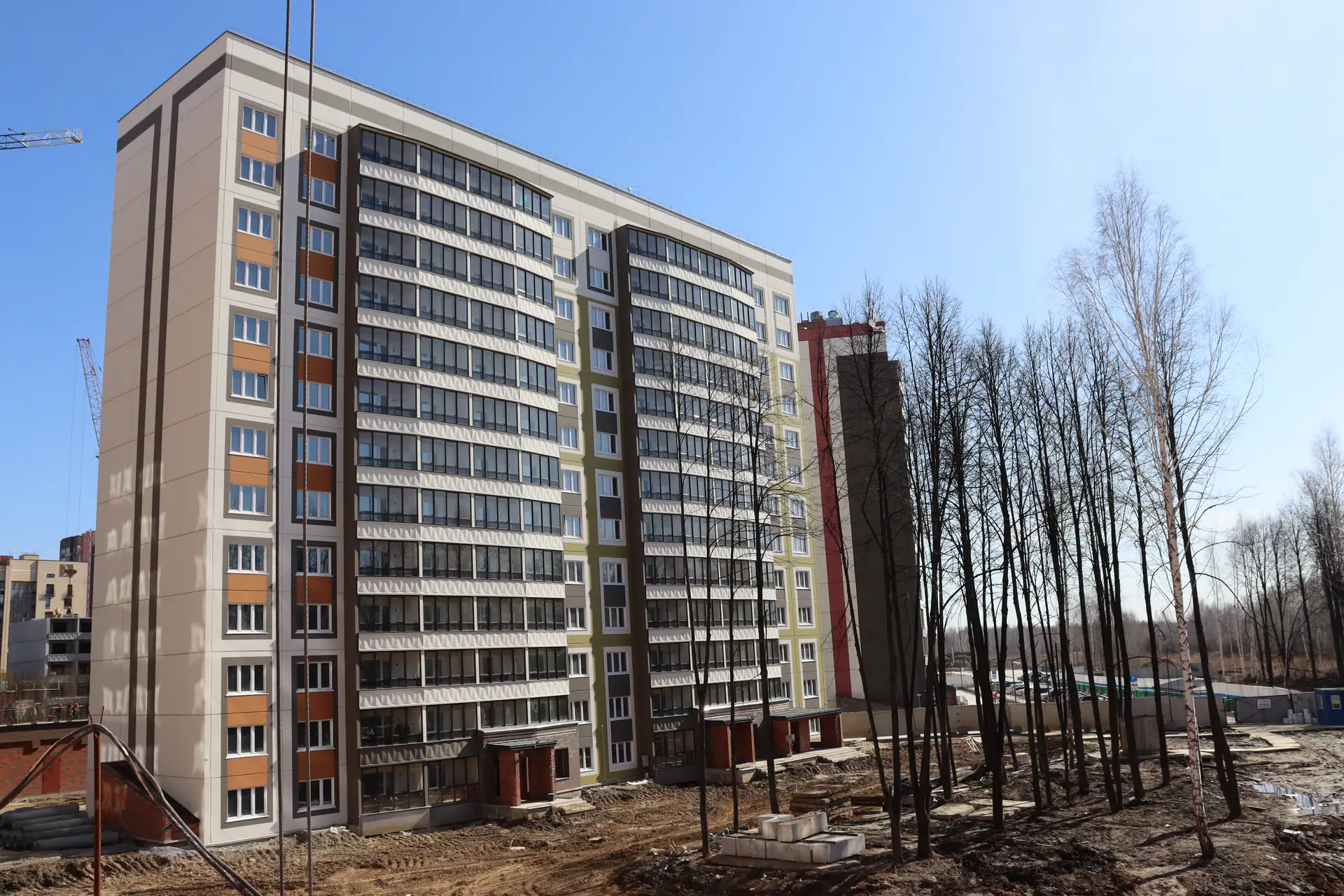 апрель, 2025