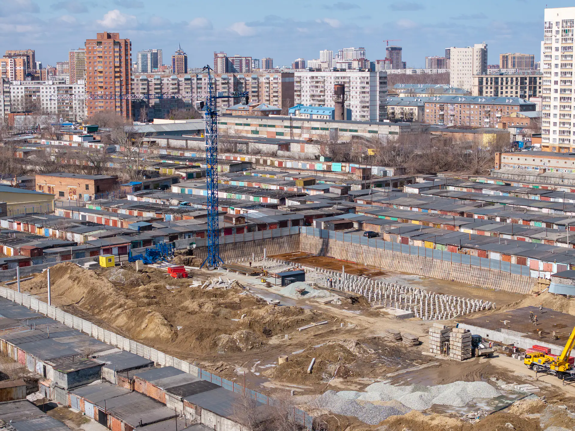 апрель, 2024