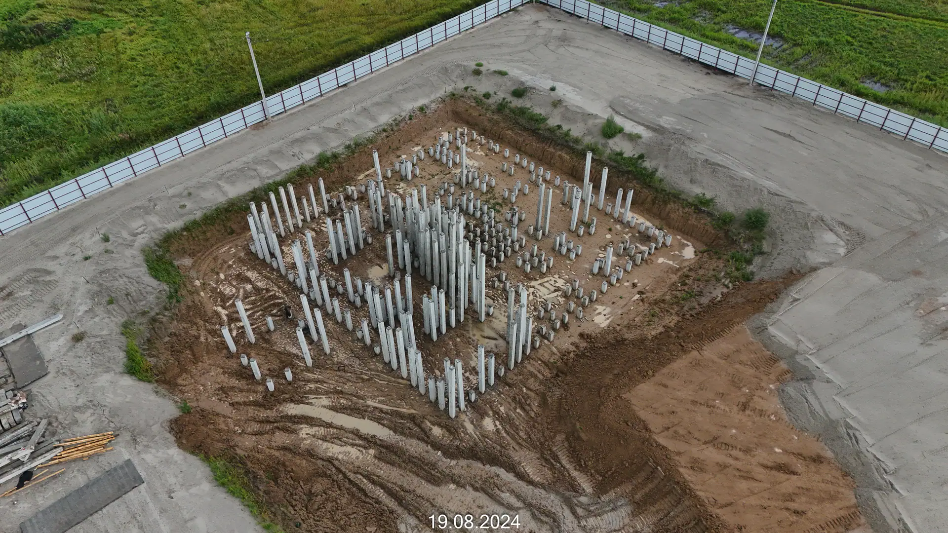 август, 2024
