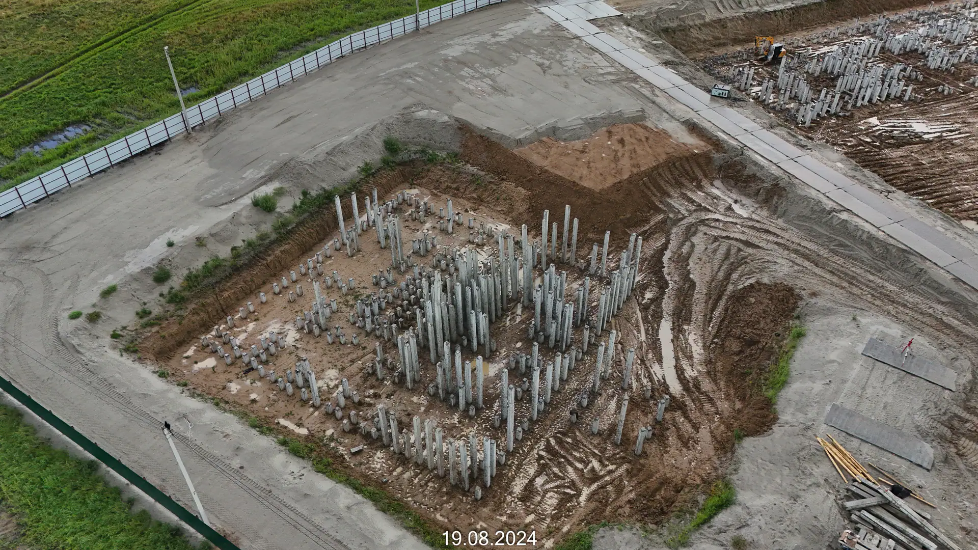 август, 2024