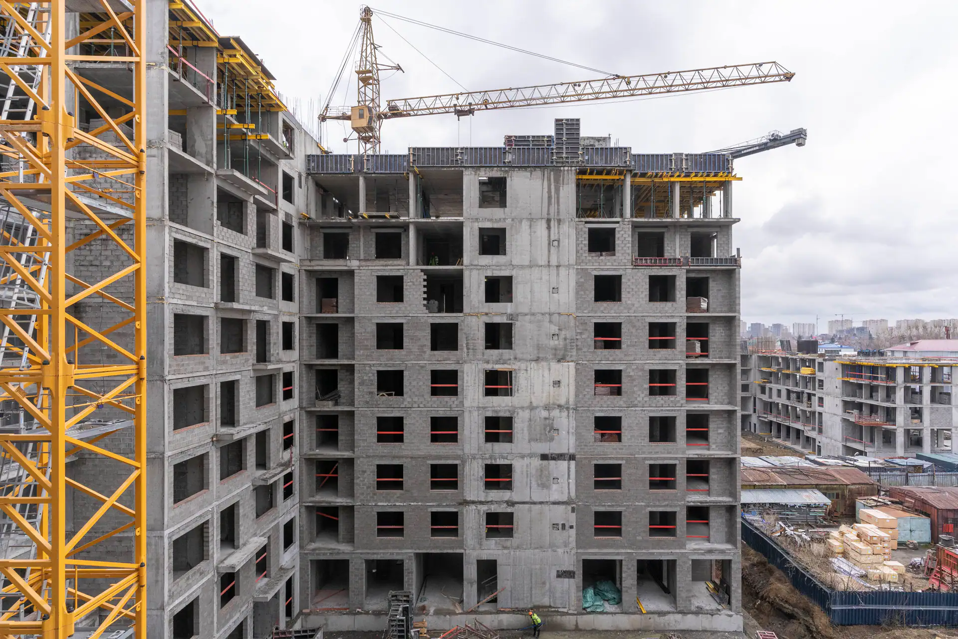 апрель, 2023