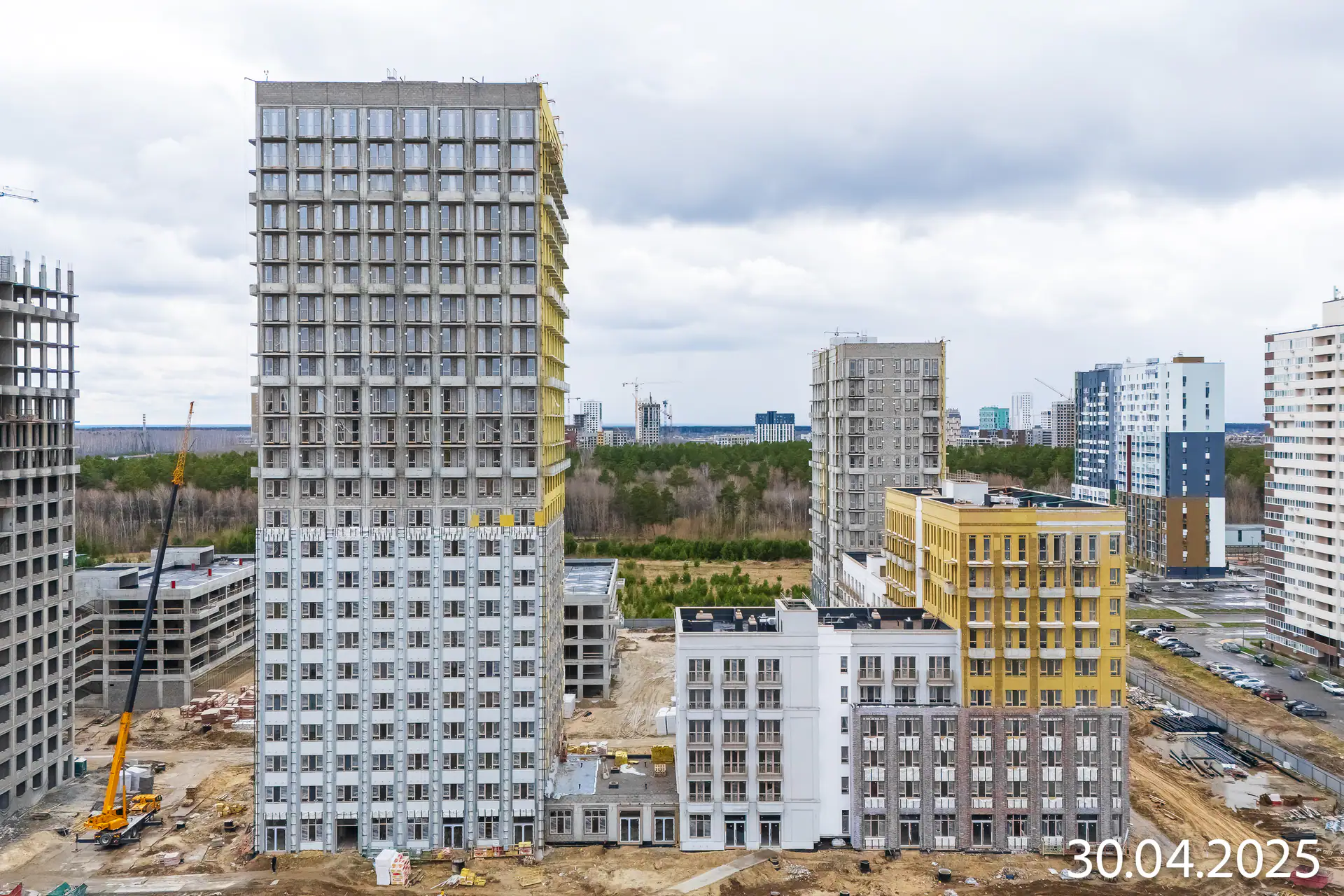 апрель, 2025