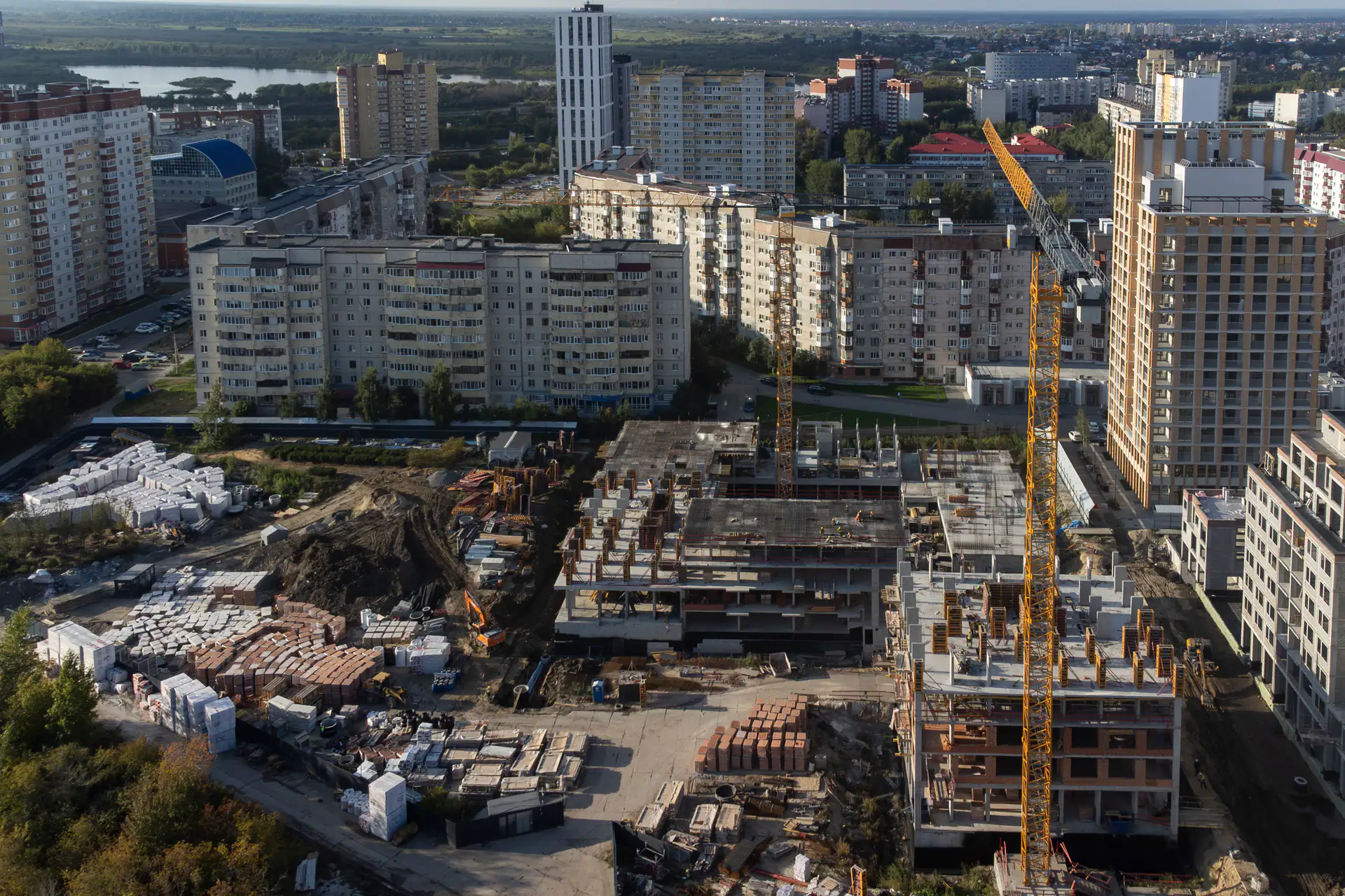 август, 2025