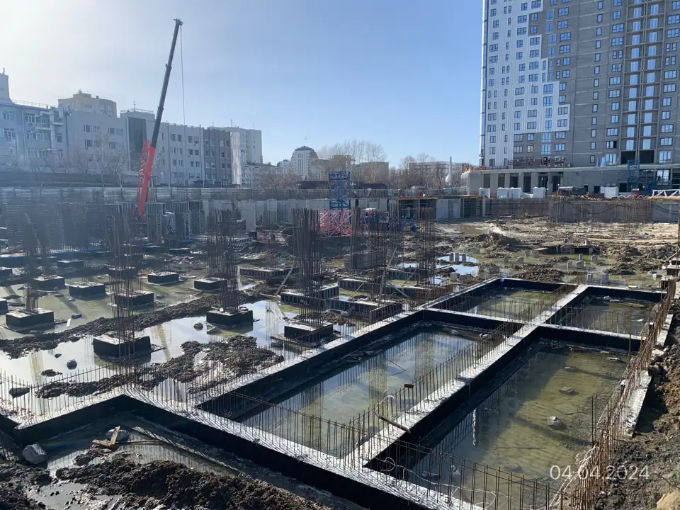 апрель, 2024