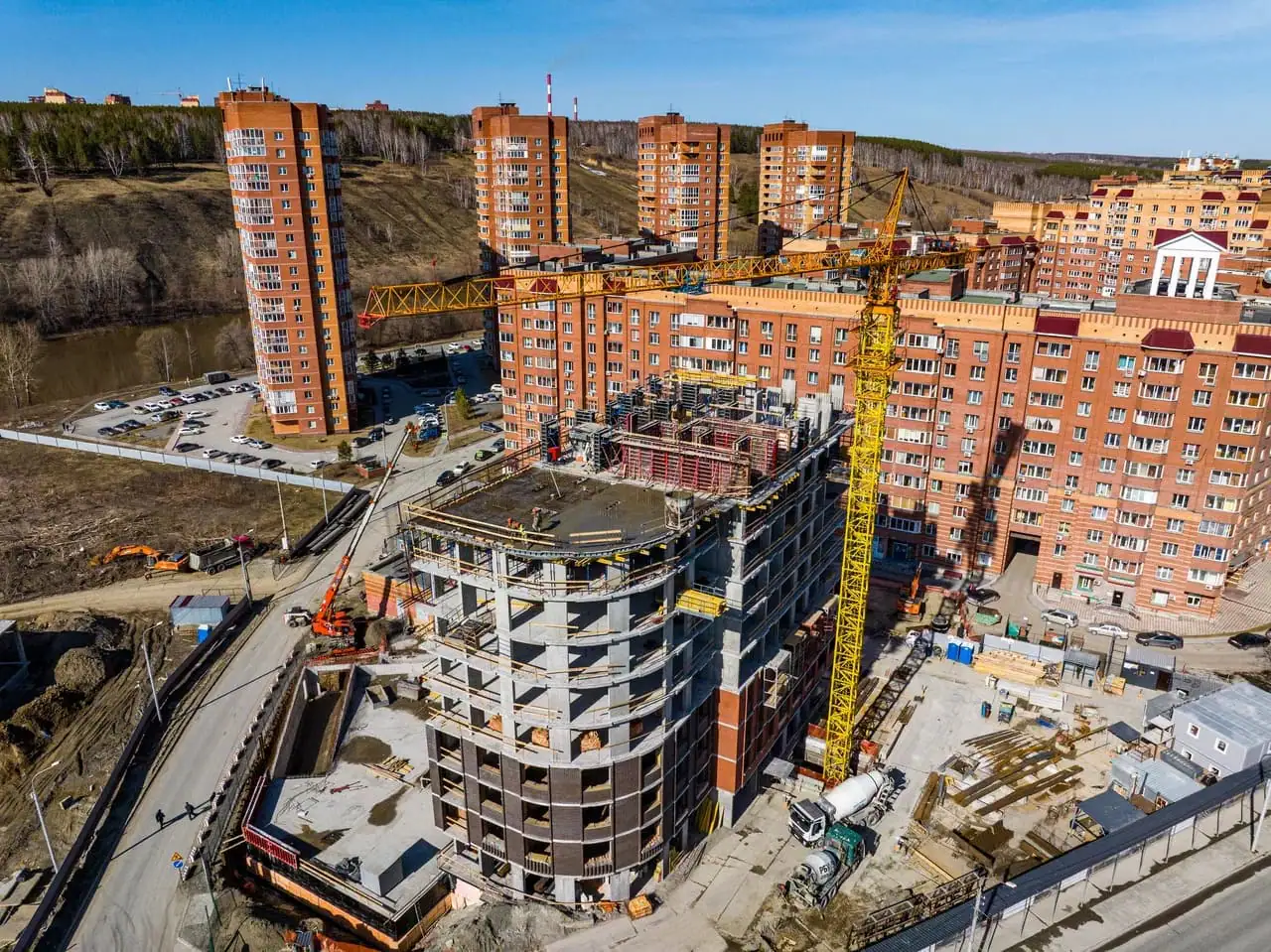 апрель, 2024