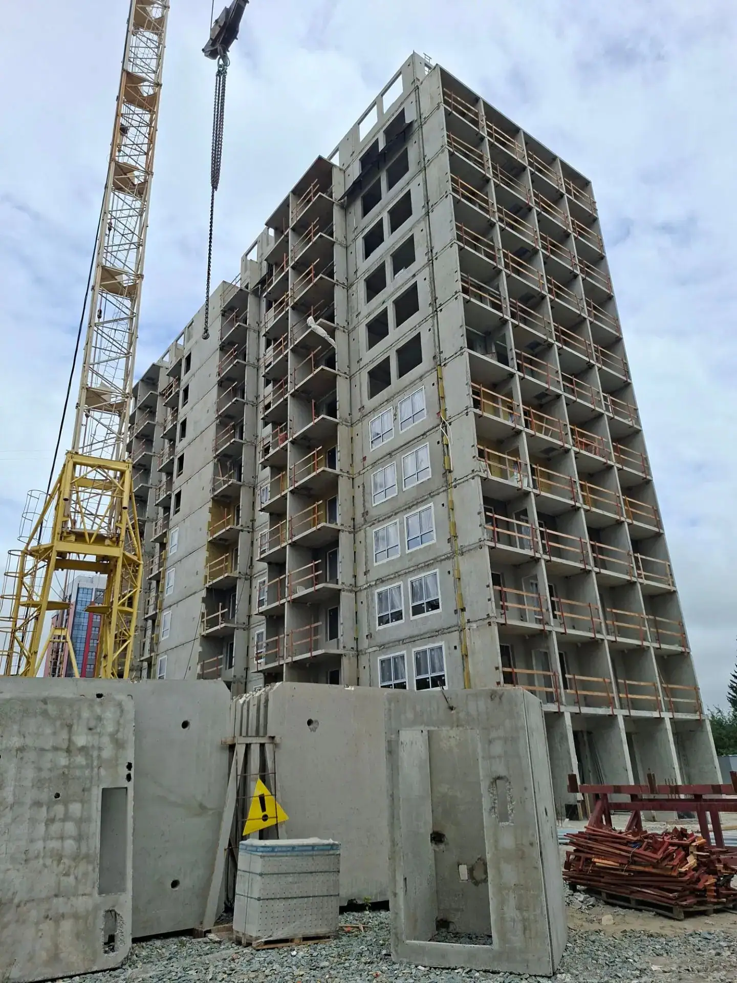 август, 2026