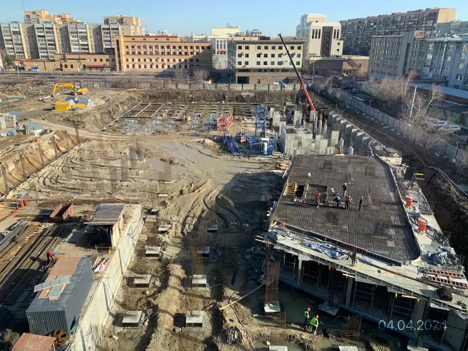апрель, 2024