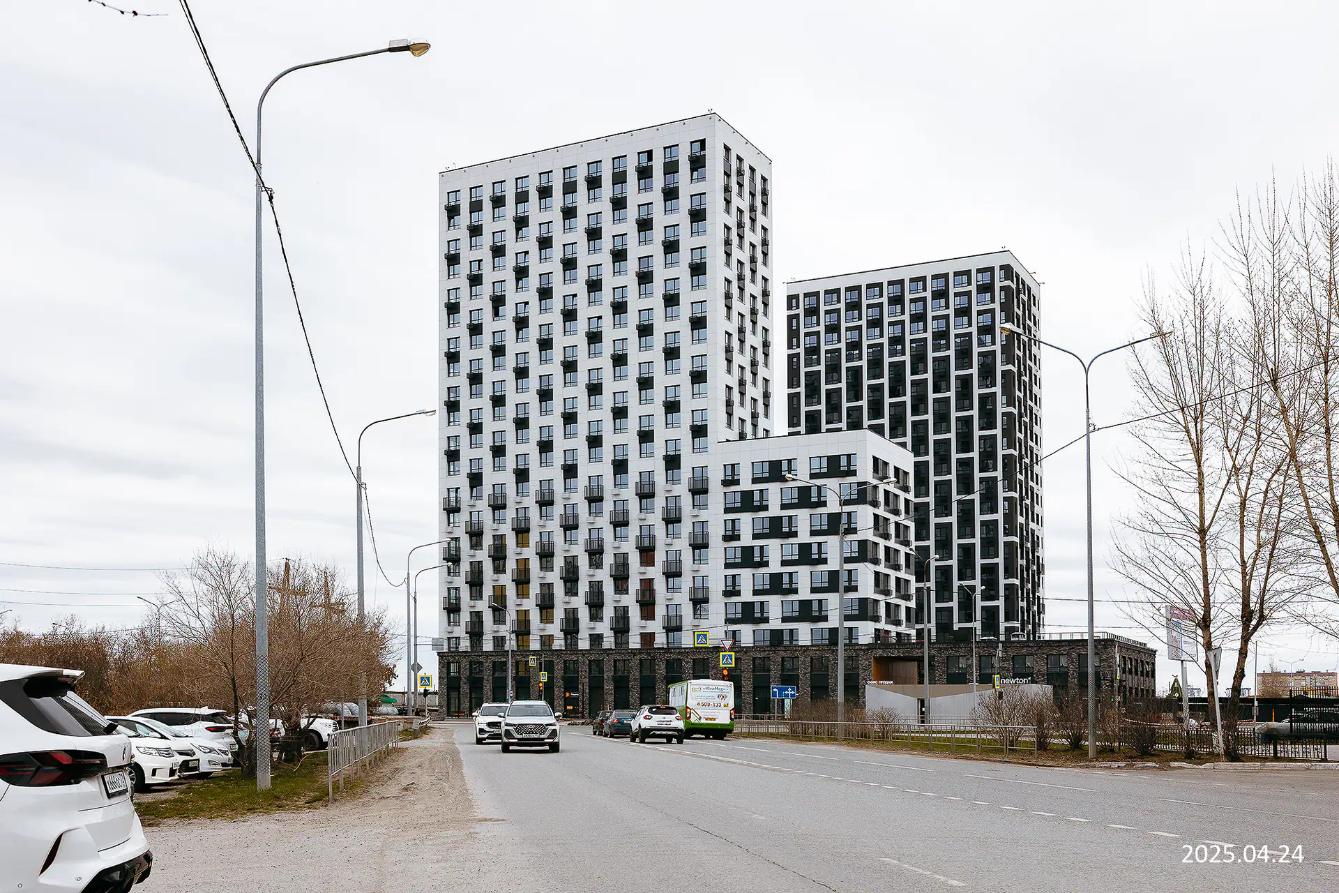 апрель, 2025