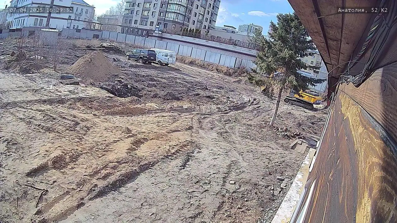 апрель, 2025