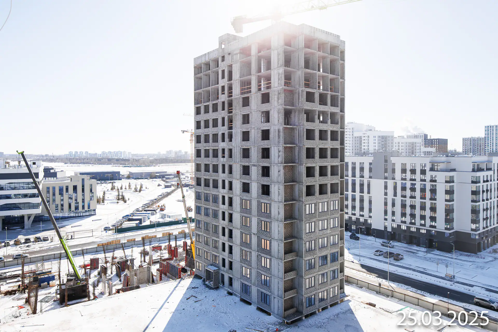 апрель, 2025
