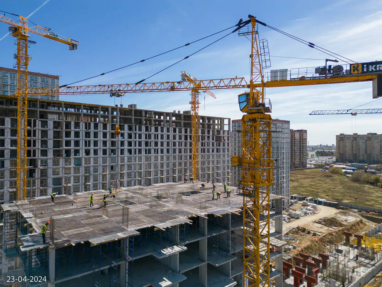 апрель, 2024