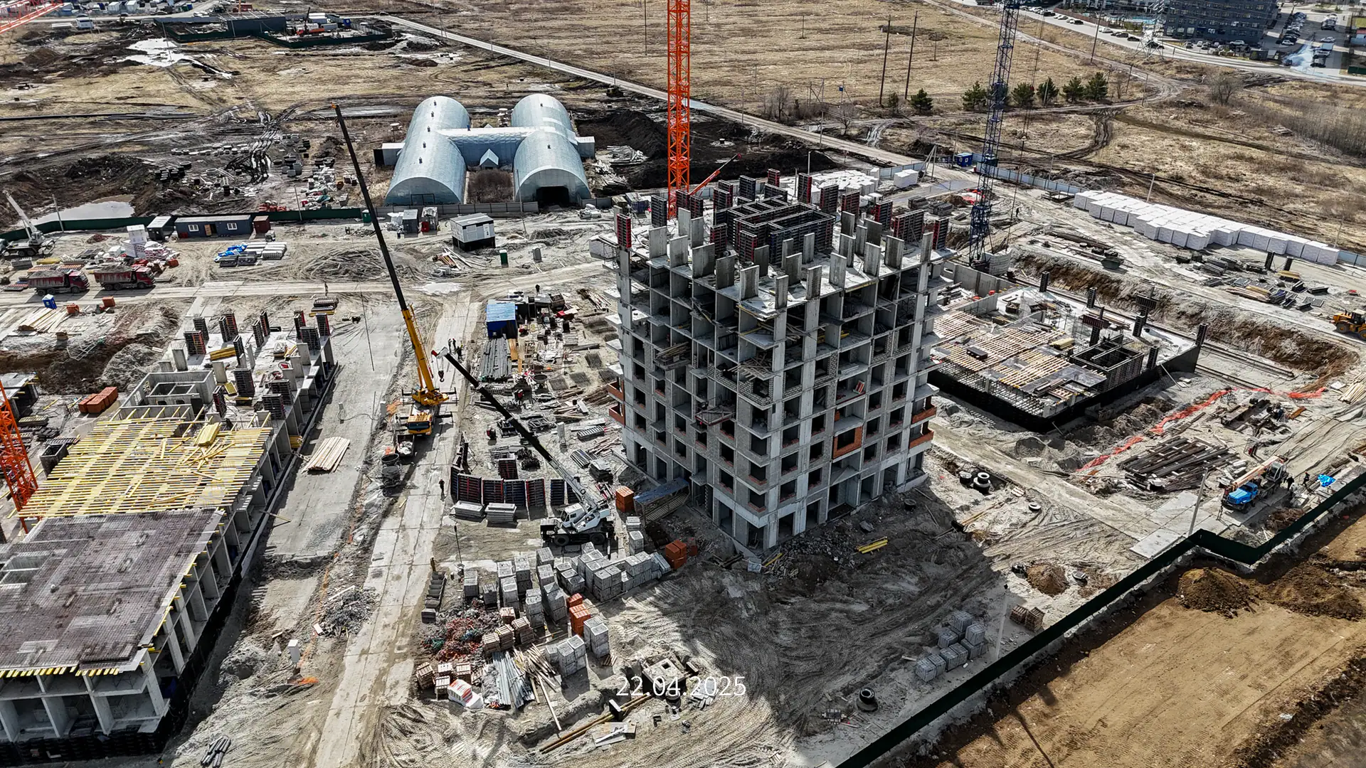 апрель, 2025