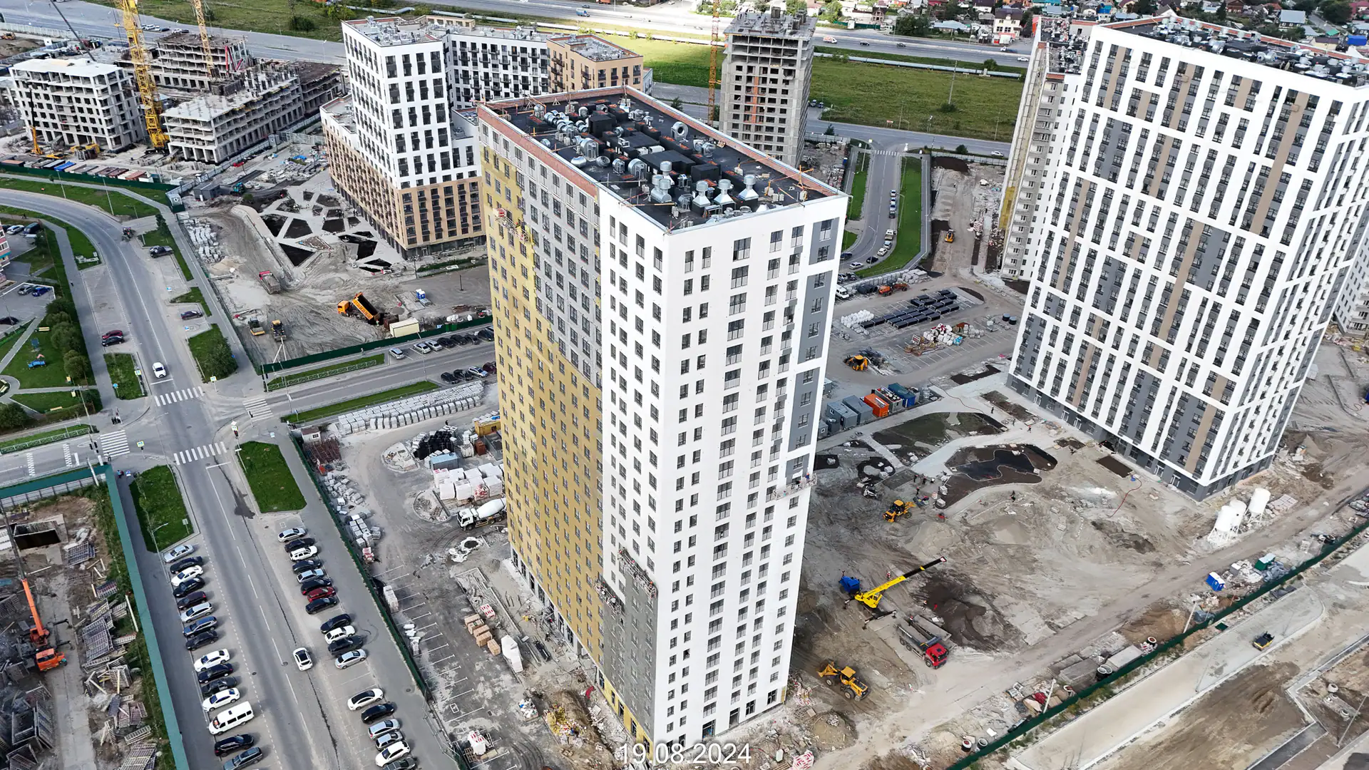 август, 2024