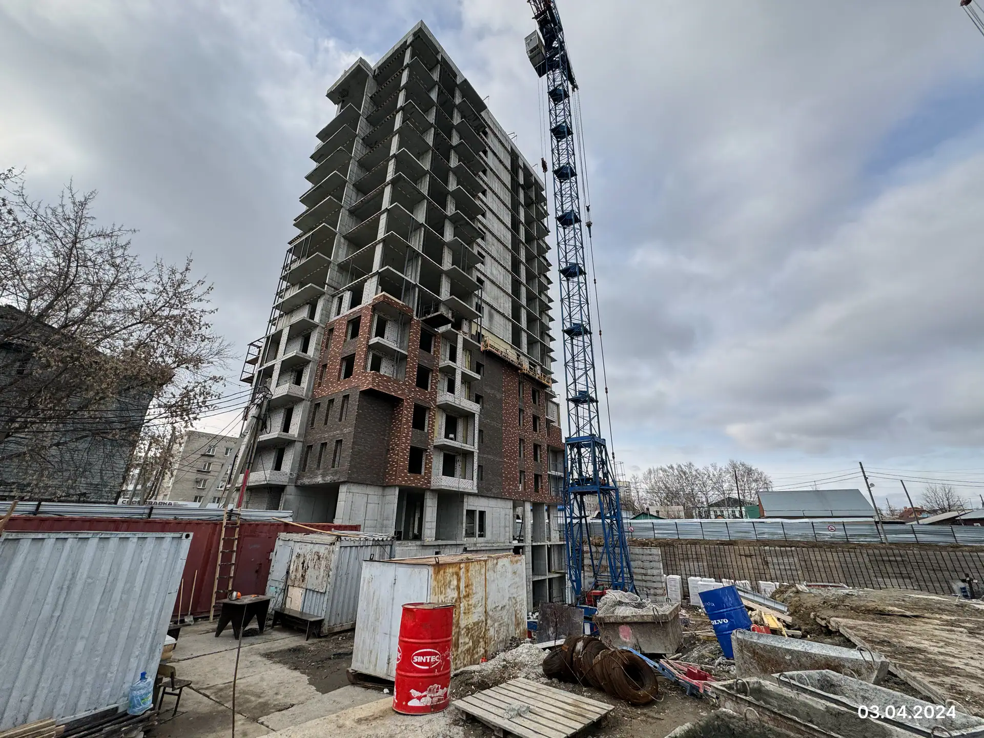 апрель, 2024
