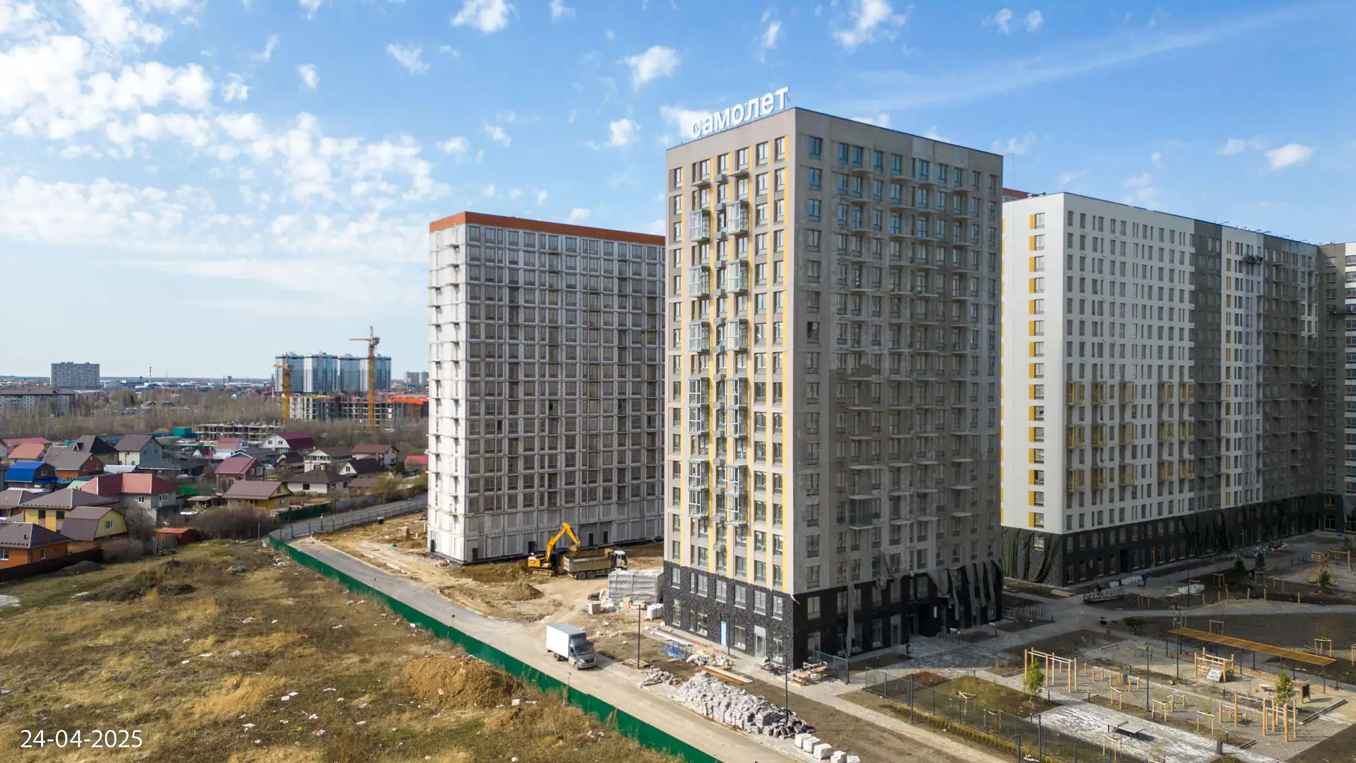 апрель, 2025