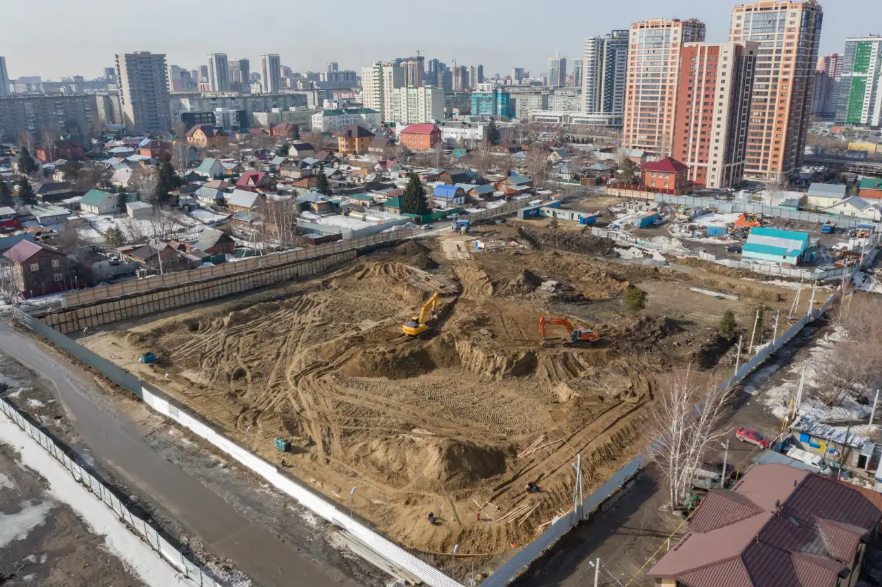 апрель, 2024
