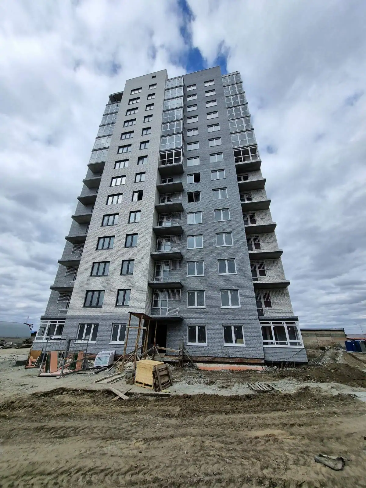 апрель, 2024