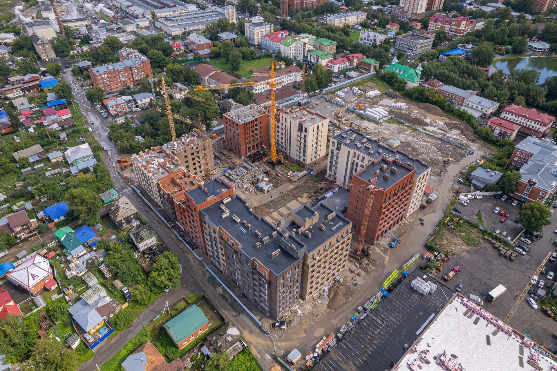 август, 2024