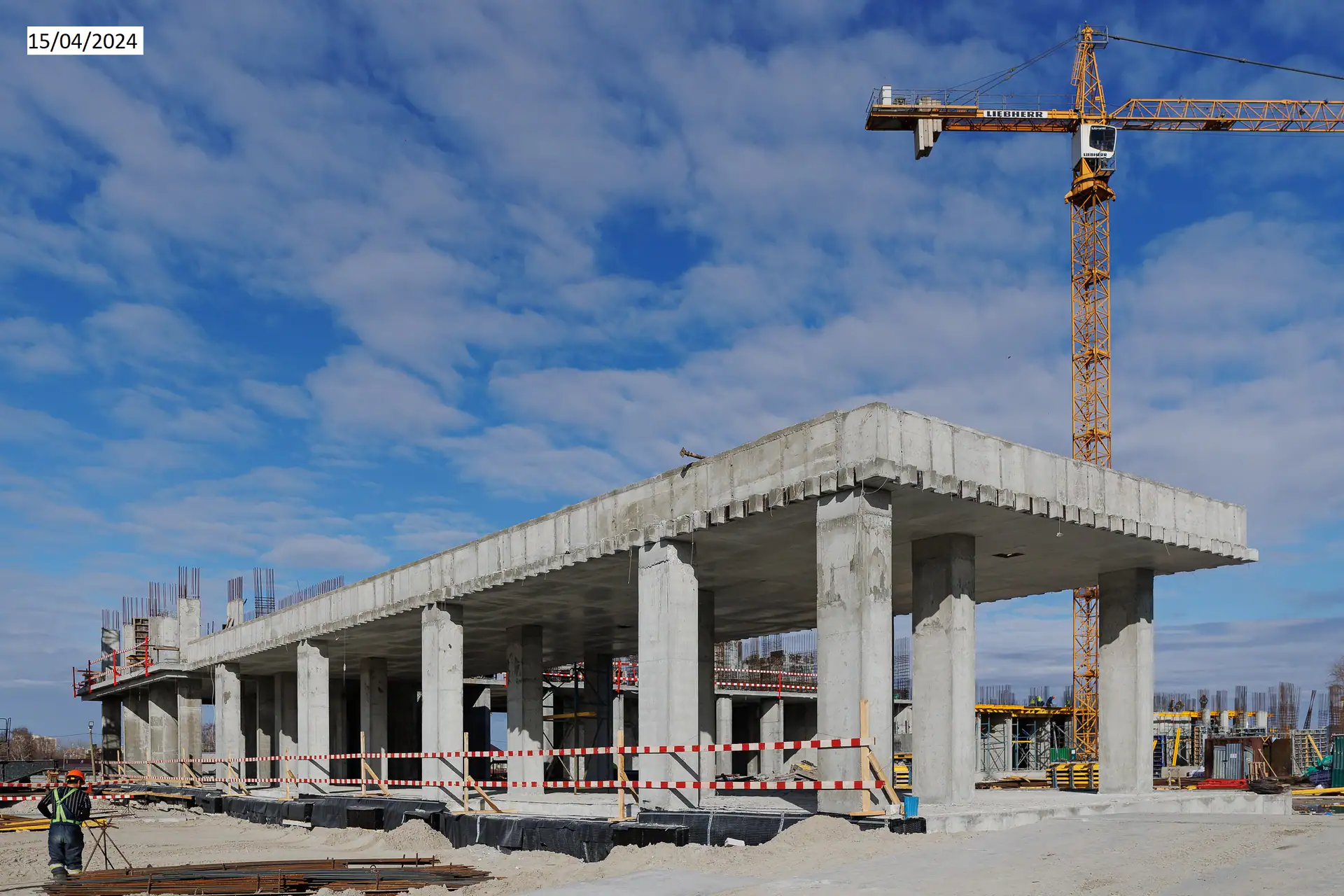 апрель, 2024