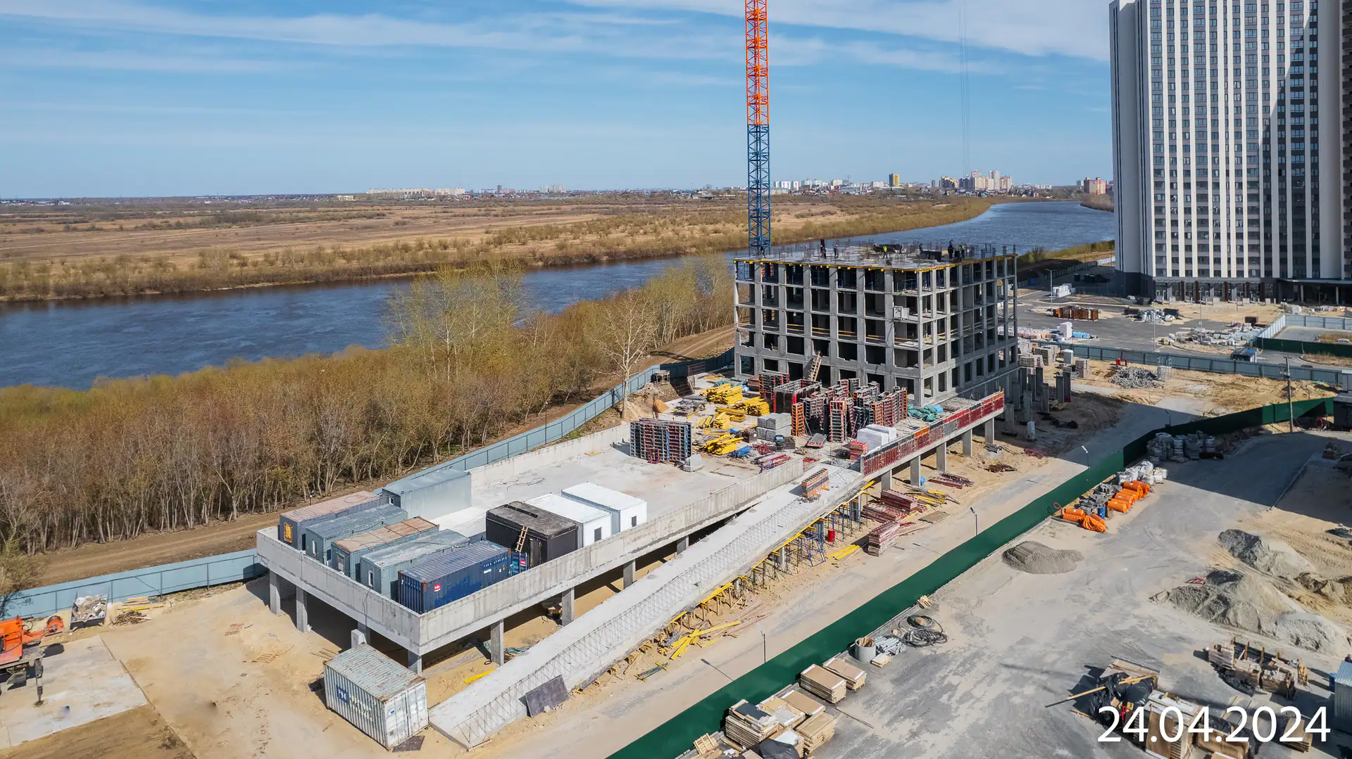 апрель, 2024
