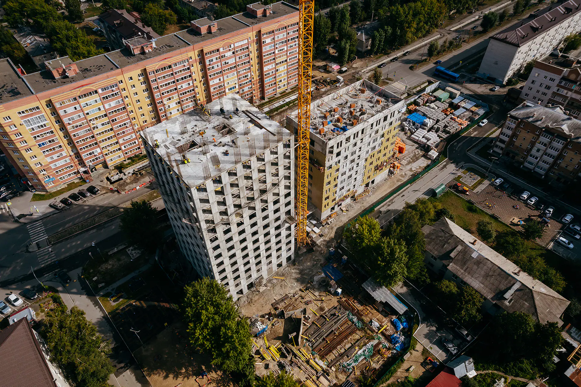 август, 2023