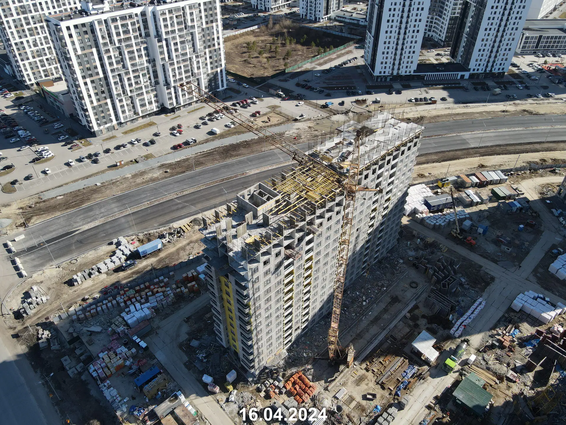 апрель, 2024